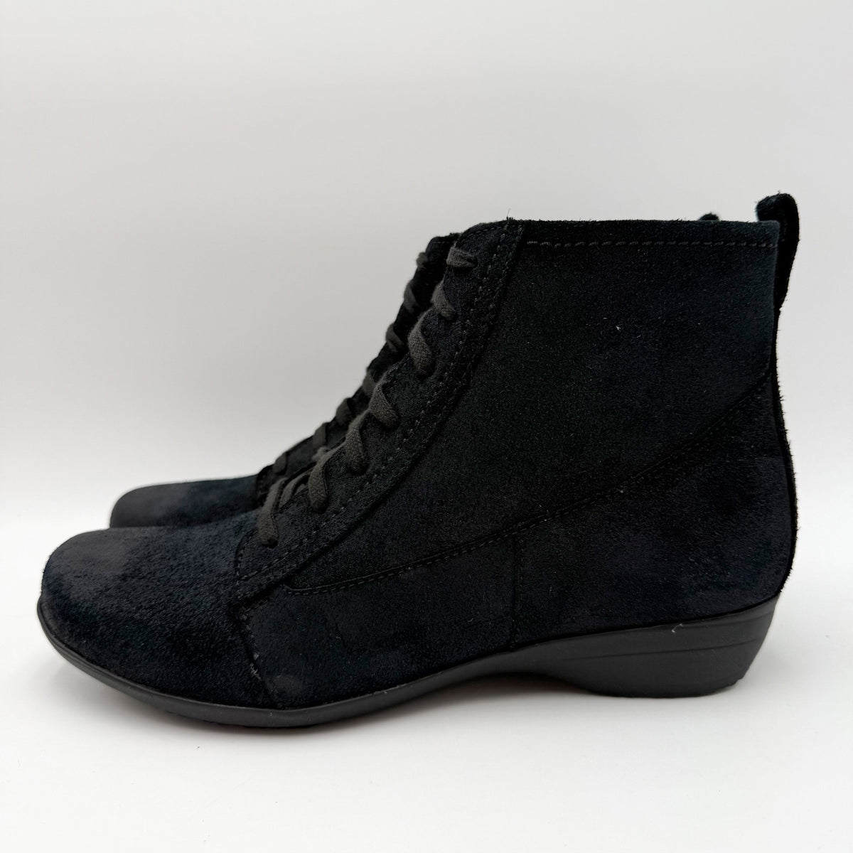 Dansko Womens Fergie Ankle Booties EU 39 US 8.5-9 Black Suede Boots NWOB