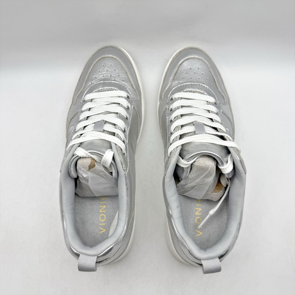 Vionic Womens Elise Casual Sneakers US 8.5 EU 39 Silver Leather NIB
