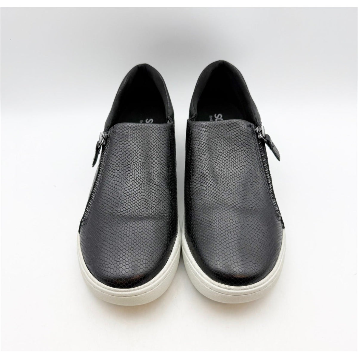 SoftWalk Womens Arezzo Casual Sneakers Size 10.5 NARROW Black Snake Leather NIB