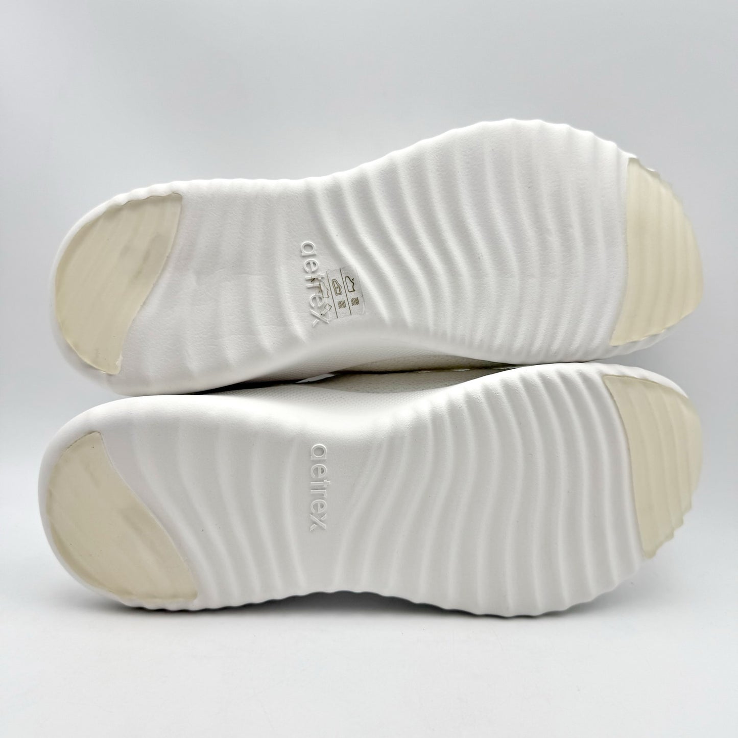 Aetrex Womens Carly Sneakers EU 40 US 9-9.5 White Athletic NWOB