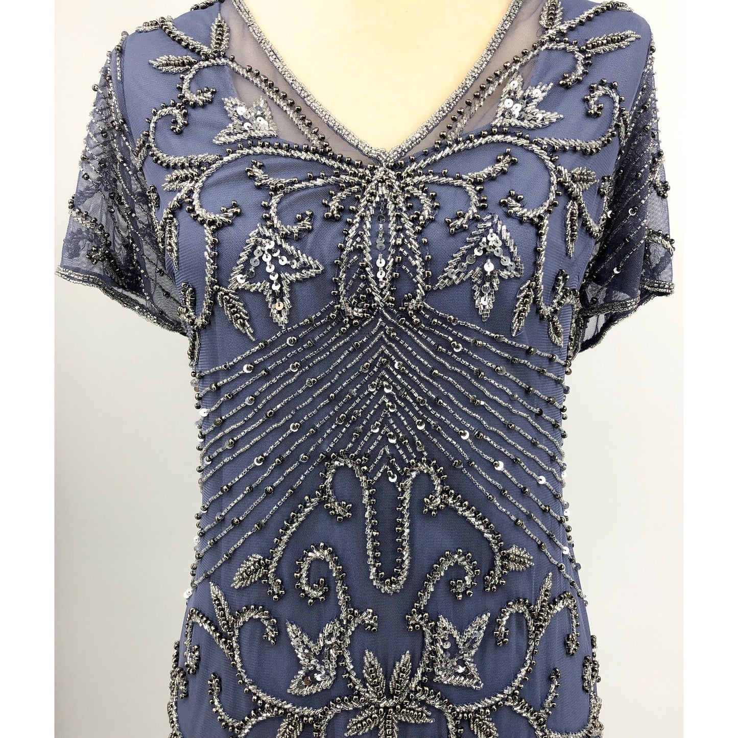 PISARRO NIGHTS Women's Beaded Column Gown Size 18 Violet Purple Short Sleeve NWT