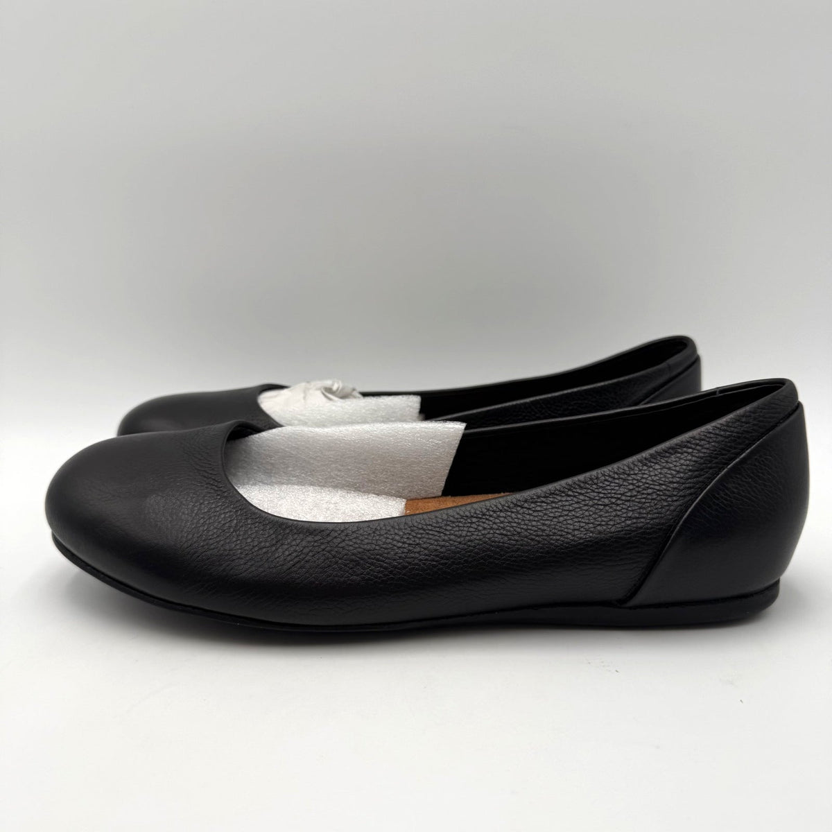 SoftWalk Womens Sonoma Ballet Flats Size 7 Wide Black Leather NWOB