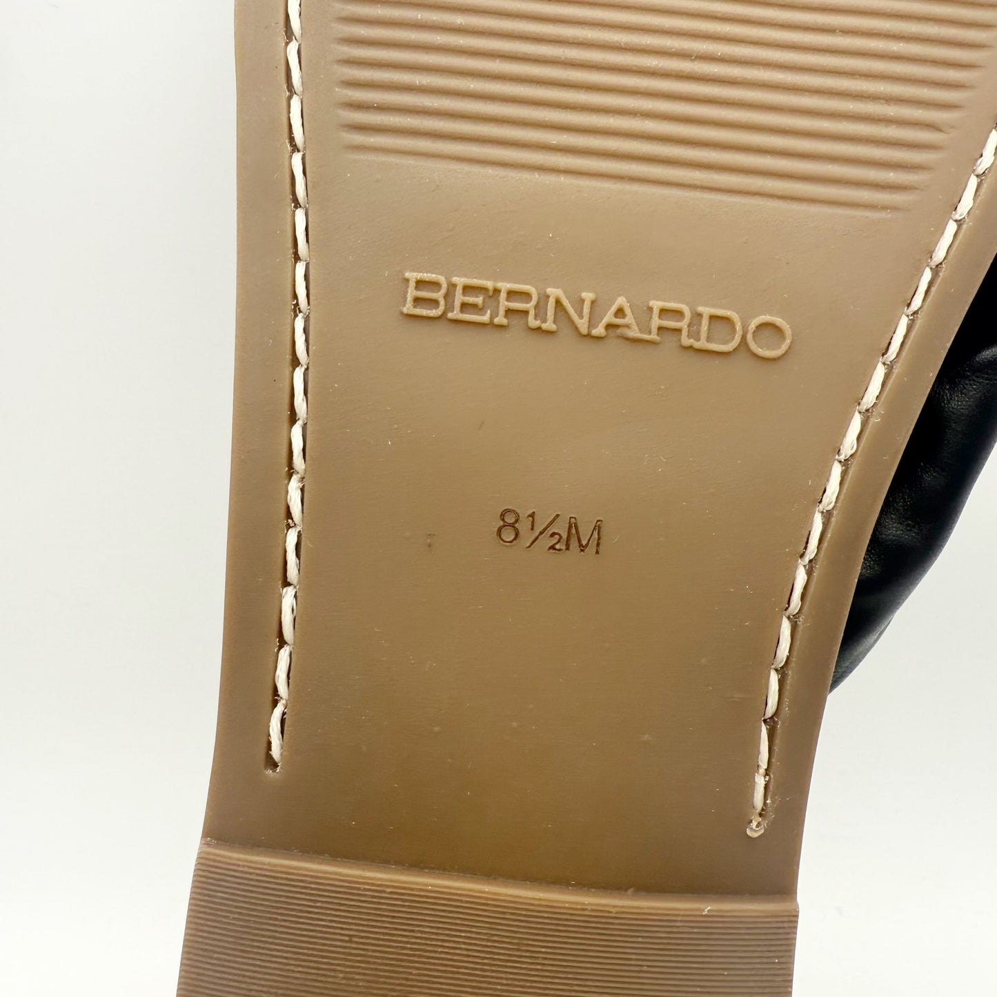 Bernardo Footwear Womens Laia Thong Sandals US 8.5 M Black Leather NIB