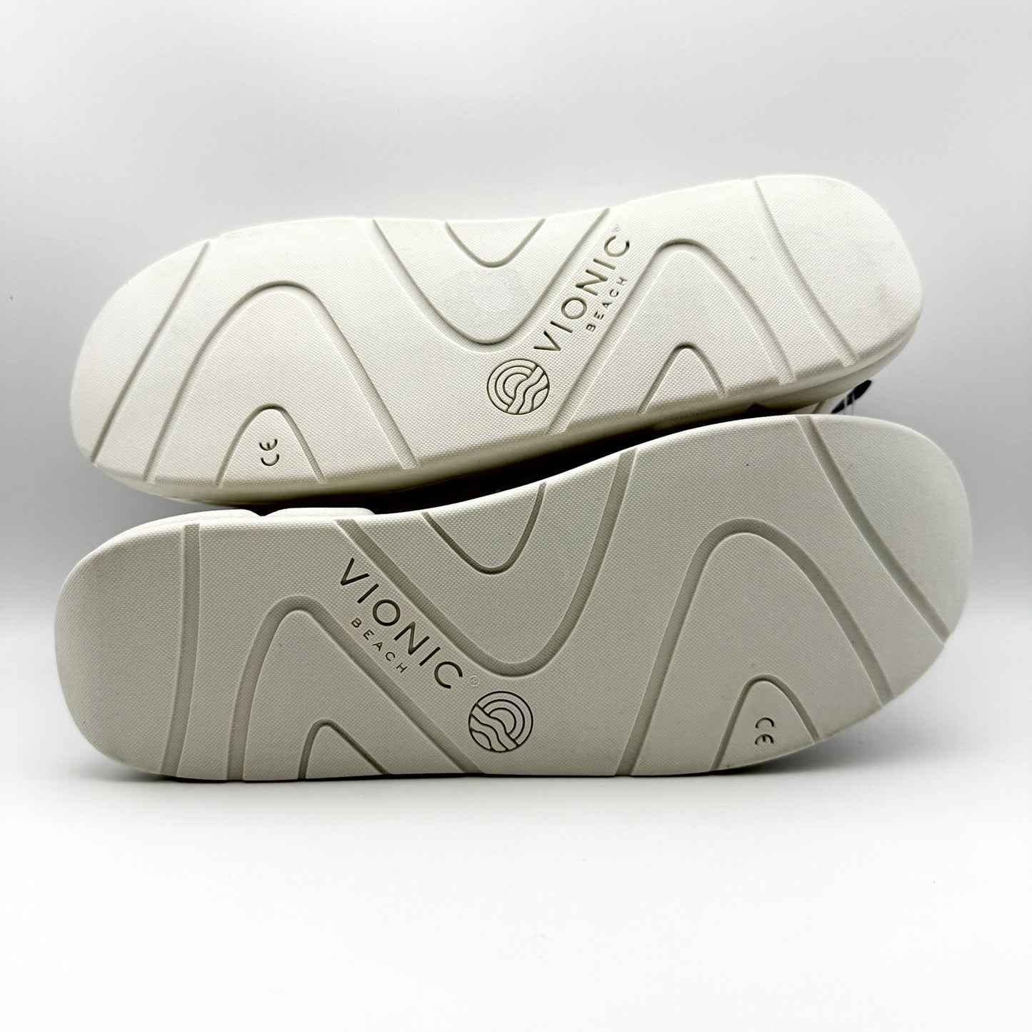 Vionic Beach Mens Seaview Laceless Slip-on Sneakers US 11 M White Canvas NIB