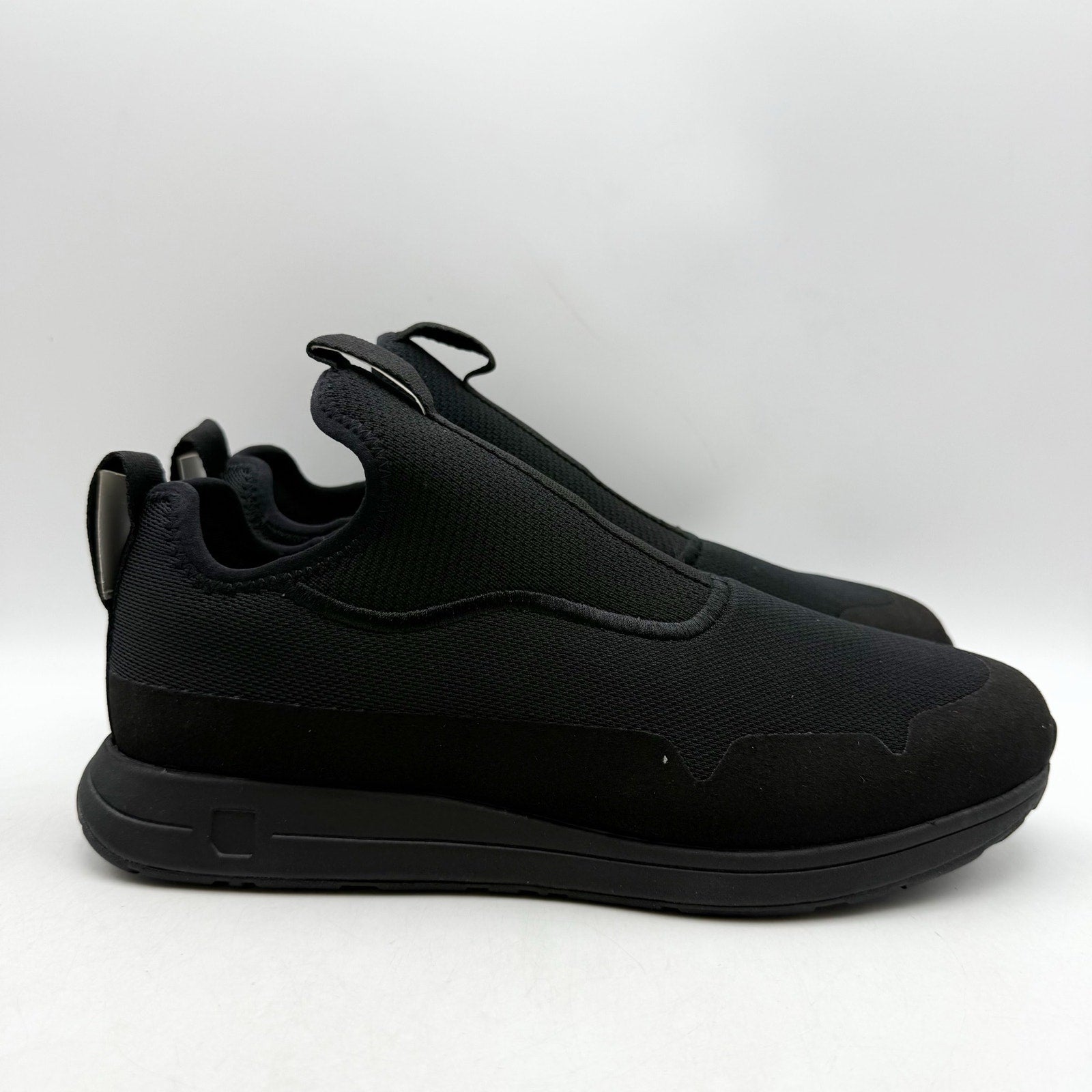 YORK The Gail Slip On Sneakers Mens 8 Womens 9.5 Black Recovery Trainer NIB
