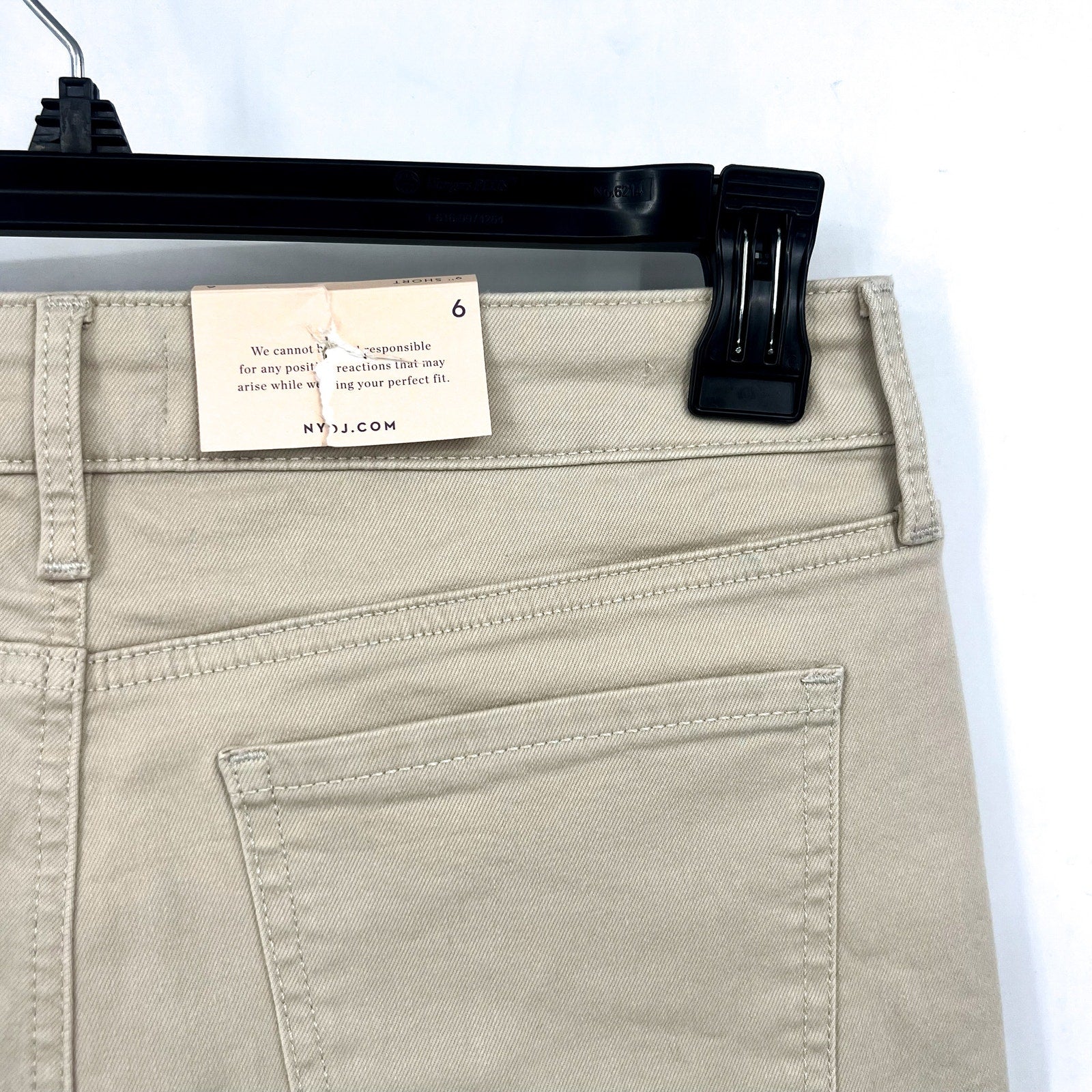 NYDJ Women's Ella Denim Shorts Size 6 Feather Beige Side Seam Slit Bermuda NWT