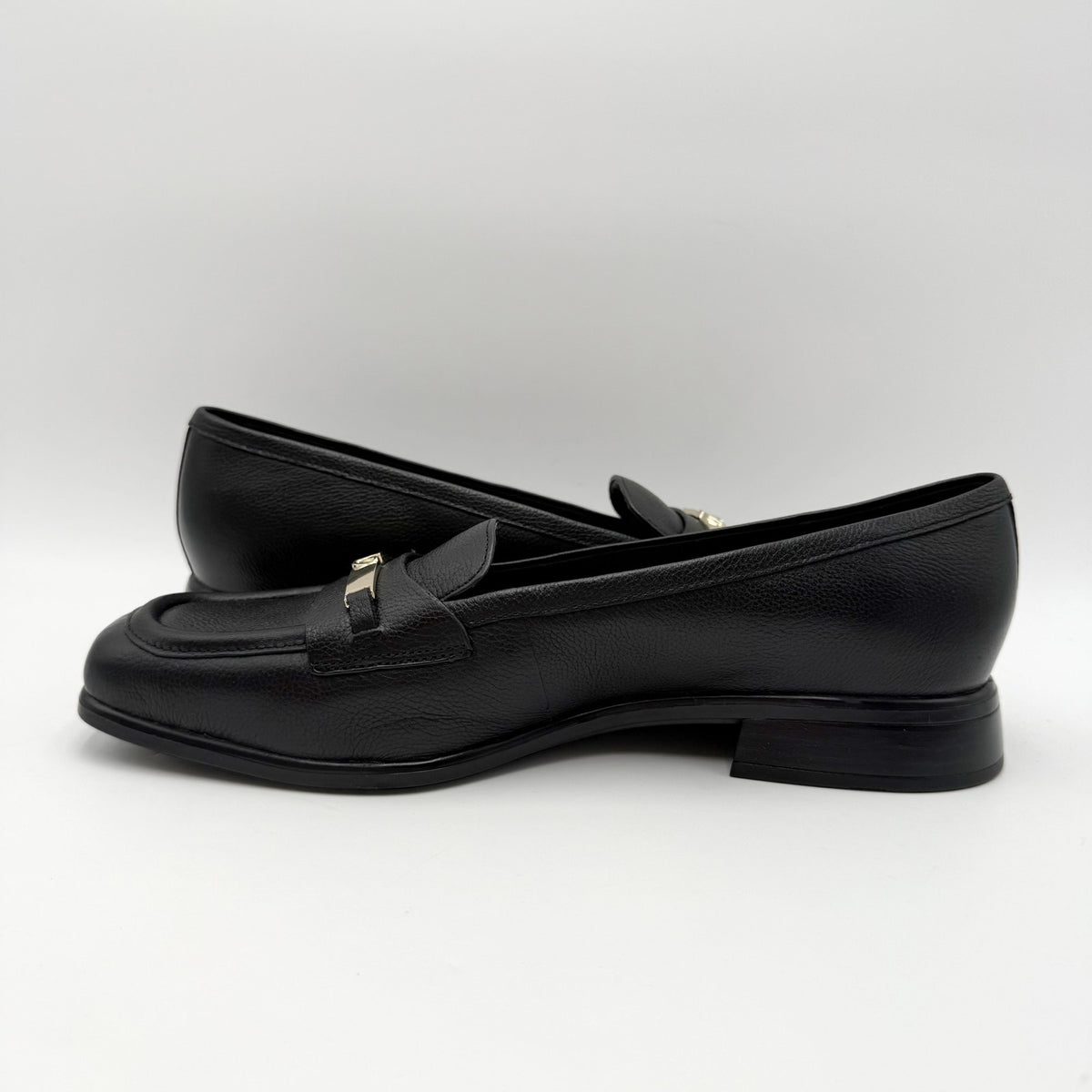 Naturalizer Womens Fabienne Loafers Size 10 M Black Leather NWOB