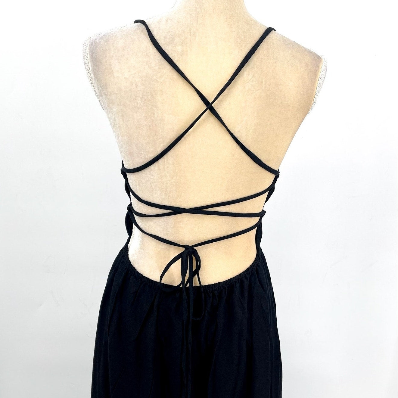 L*SPACE Women's Playa Vista Maxi Dress Medium Black Criss-Cross Linen Cotton NWT