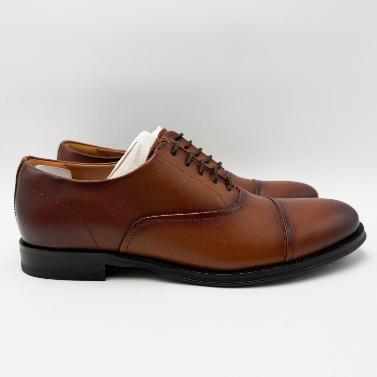 Vince Camuto Mens Urii Cap Toe Oxfords Size 9 EU 42 Saddle Brown Leather NIB