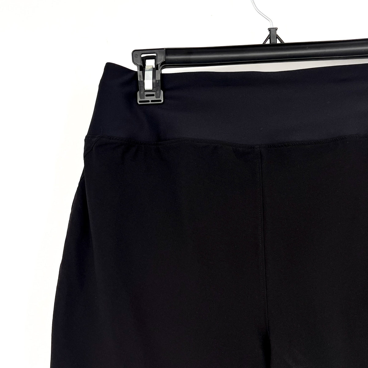 BROOKS Women's Chaser 7" Running Shorts 2.0 Medium Black Athletic NWT