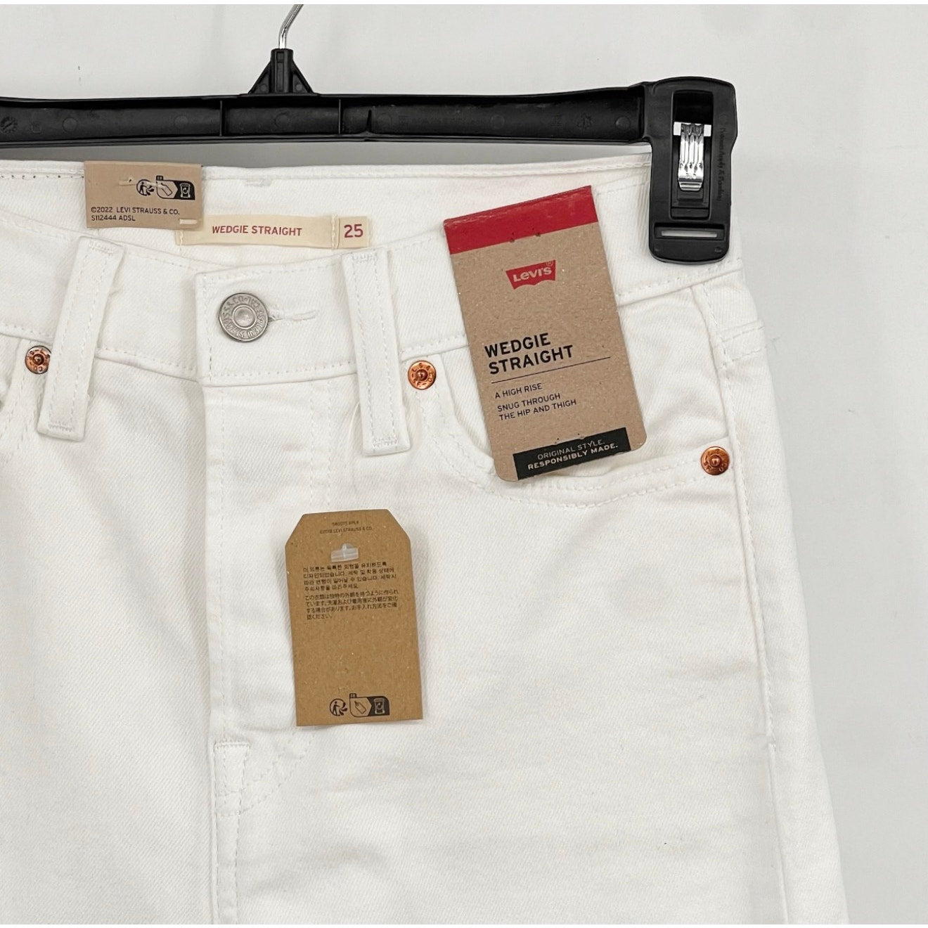 LEVI'S Women's Wedgie Straight Leg Jeans 25x28 Size 0 White NWT 34964-0184