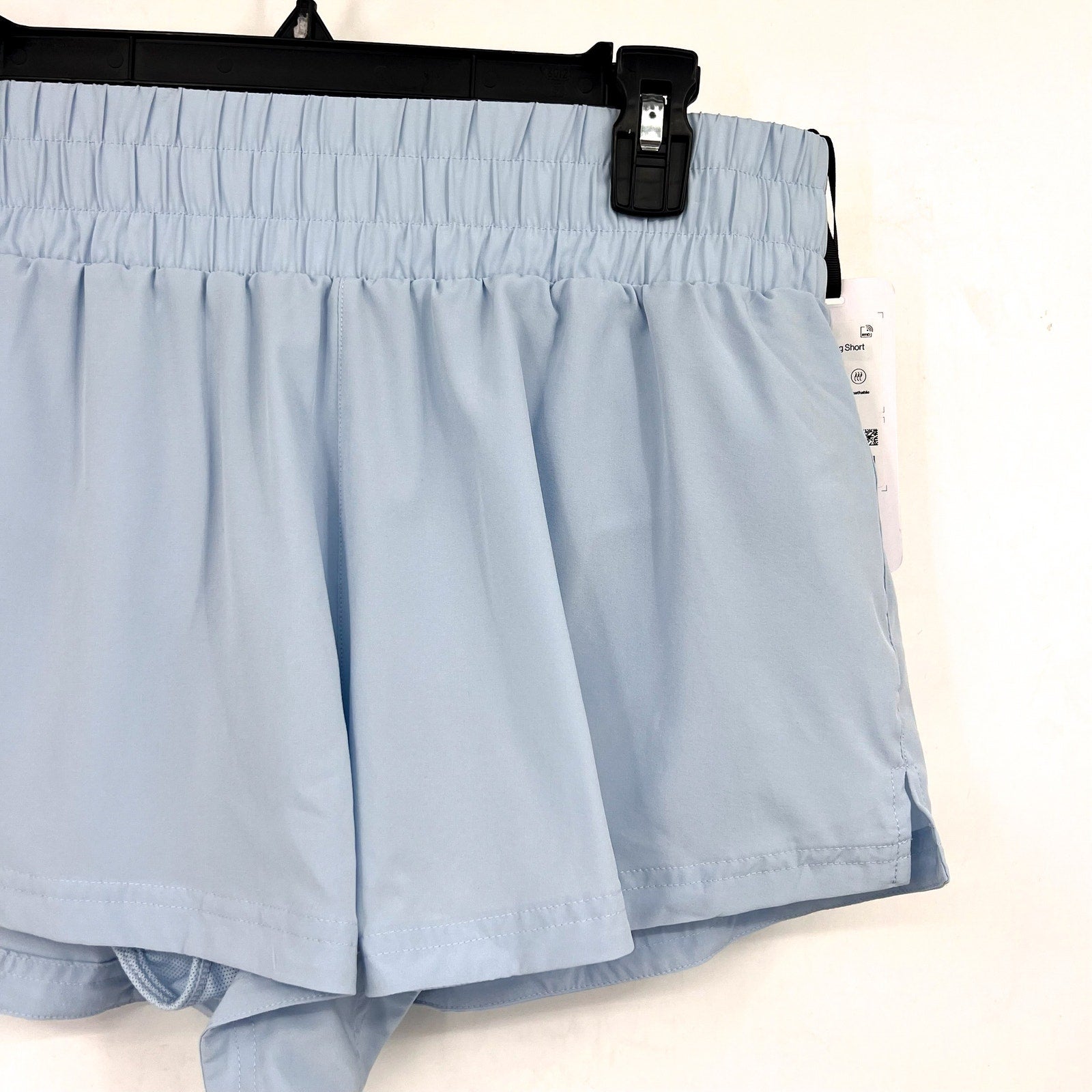 VARLEY Women's Kallin Running Shorts Medium Cashmere Blue 1.5" Inseam Liner NWT