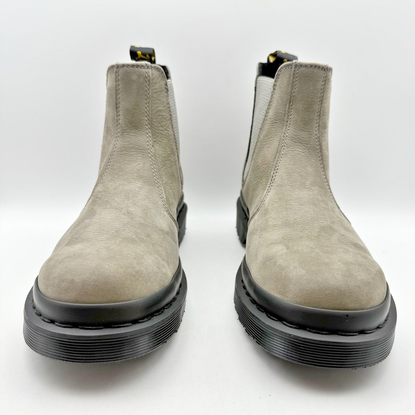 Dr. Martens Womens 2976 Chelsea Boots EU 41 US 9 Taupe Grey Leather NIB