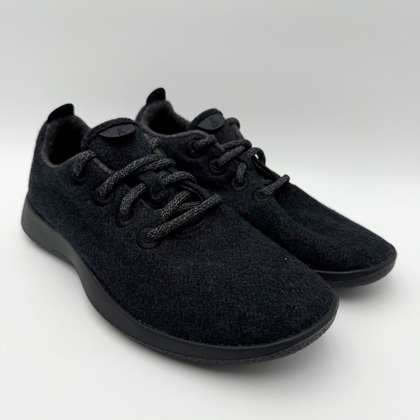 AllBirds Womens Wool Runner Casual Sneakers US 9 EU 39 Black Athletic NIB