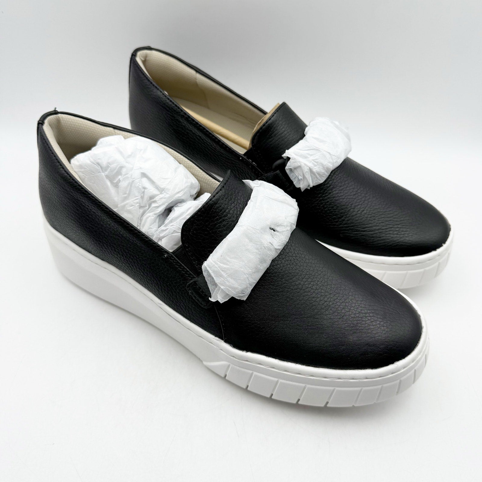 Naturalizer Womens Daphne Casual Sneakers US 12M EU 43 Black Leather Slip on NIB