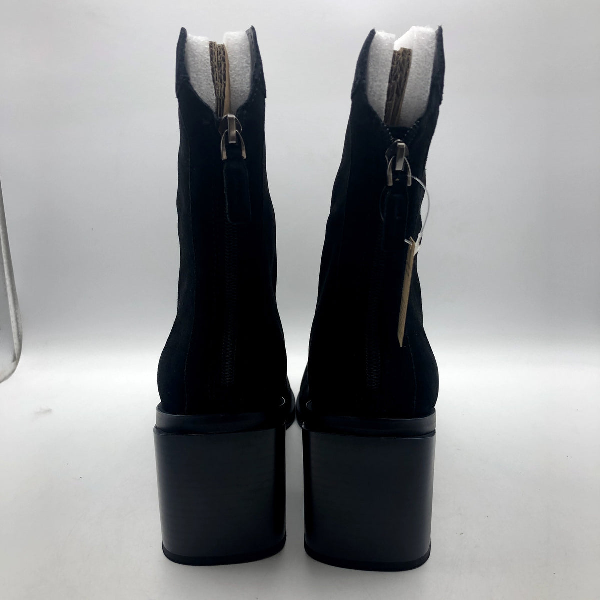 Vince Camuto Womens Kortimy Ankle Boot US 7 Black Suede Heel Water Repellant NIB