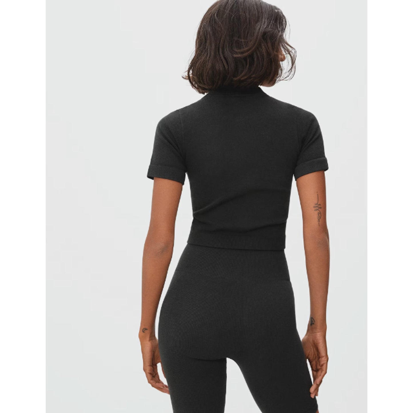 Everlane Womens The Seamless Crop Tee Short Sleeve XS/Small Black NWOT