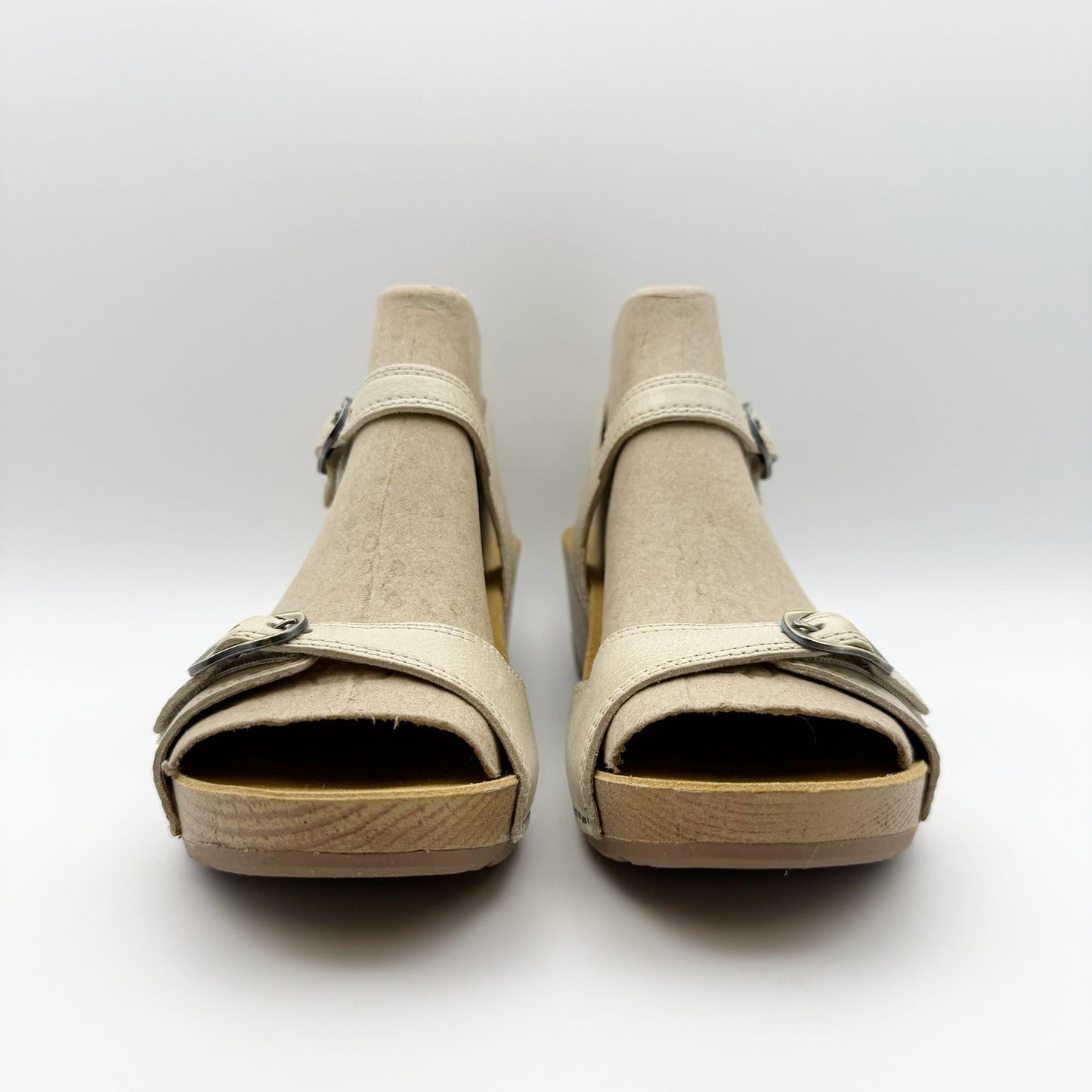 Dansko Womens Tricia Wedge Sandal EU 37 US 6.5-7 Beige Linen Leather Shoe NIB