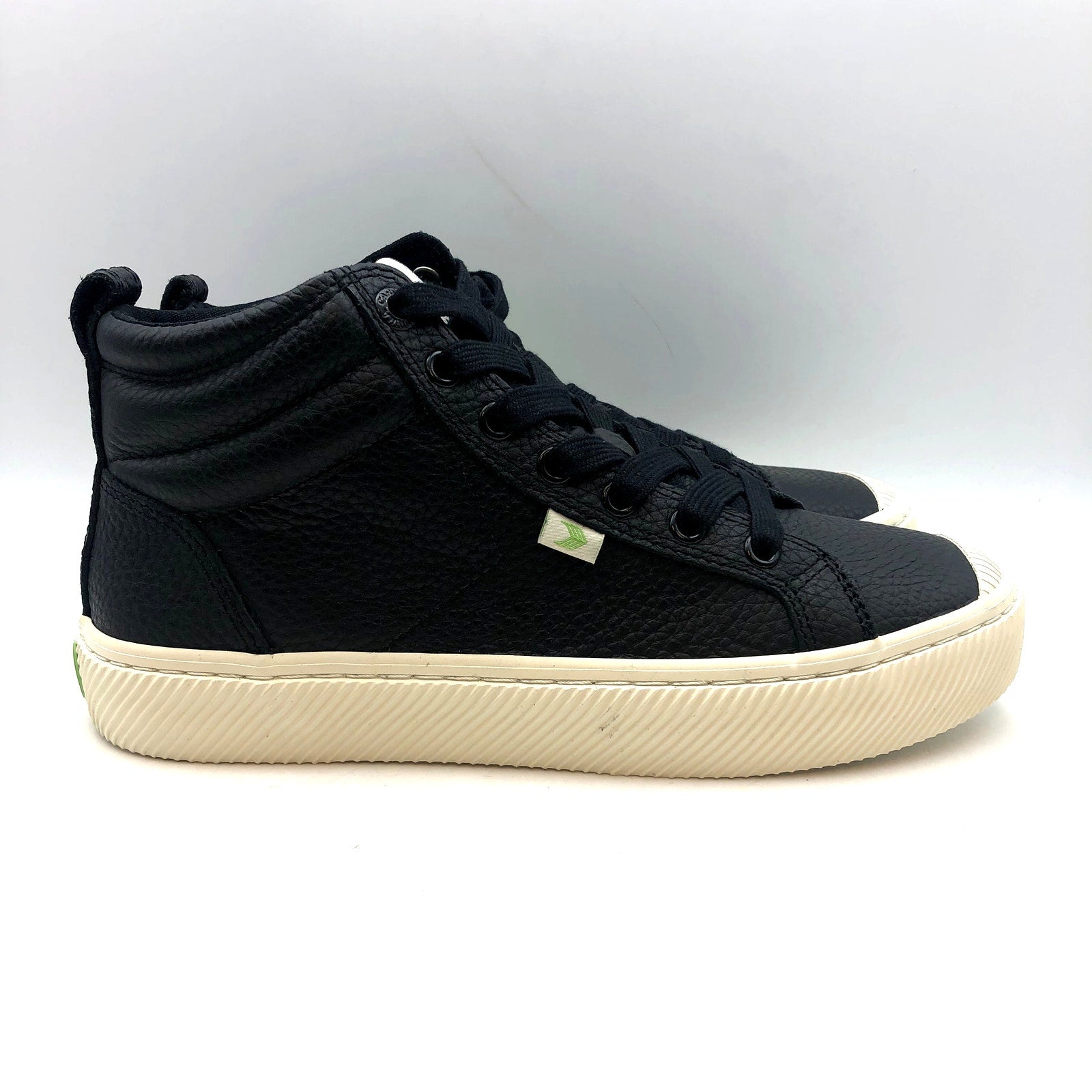 Cariuma OCA High Sneakers Womens 7.5 Mens 6 Black Premium Leather NIB