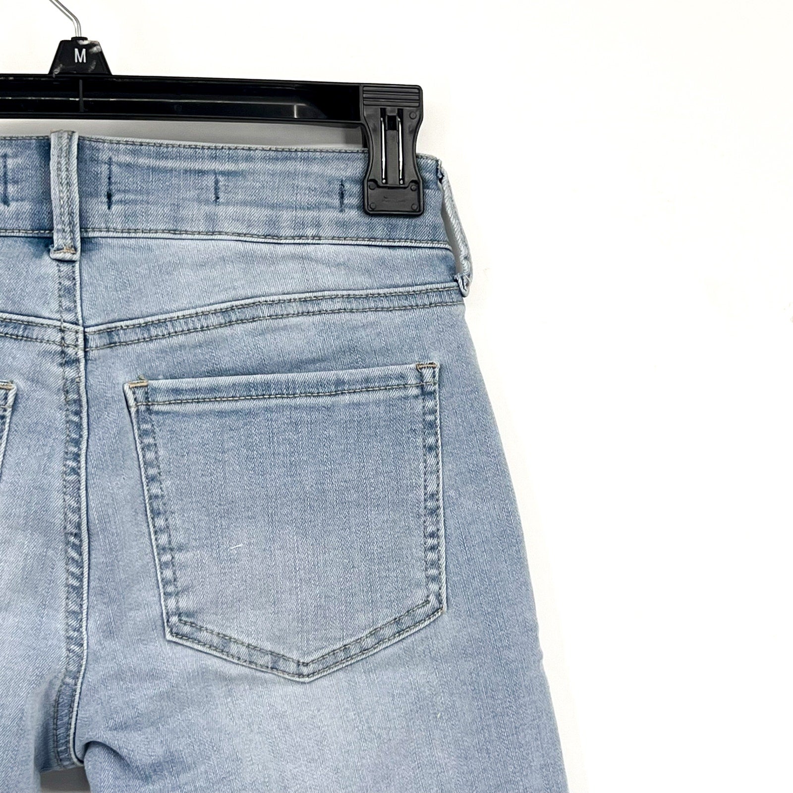 NYDJ Womens Ella Denim Shorts Size 00 PETITE Light Blue Poetry 8" Inseam NWT