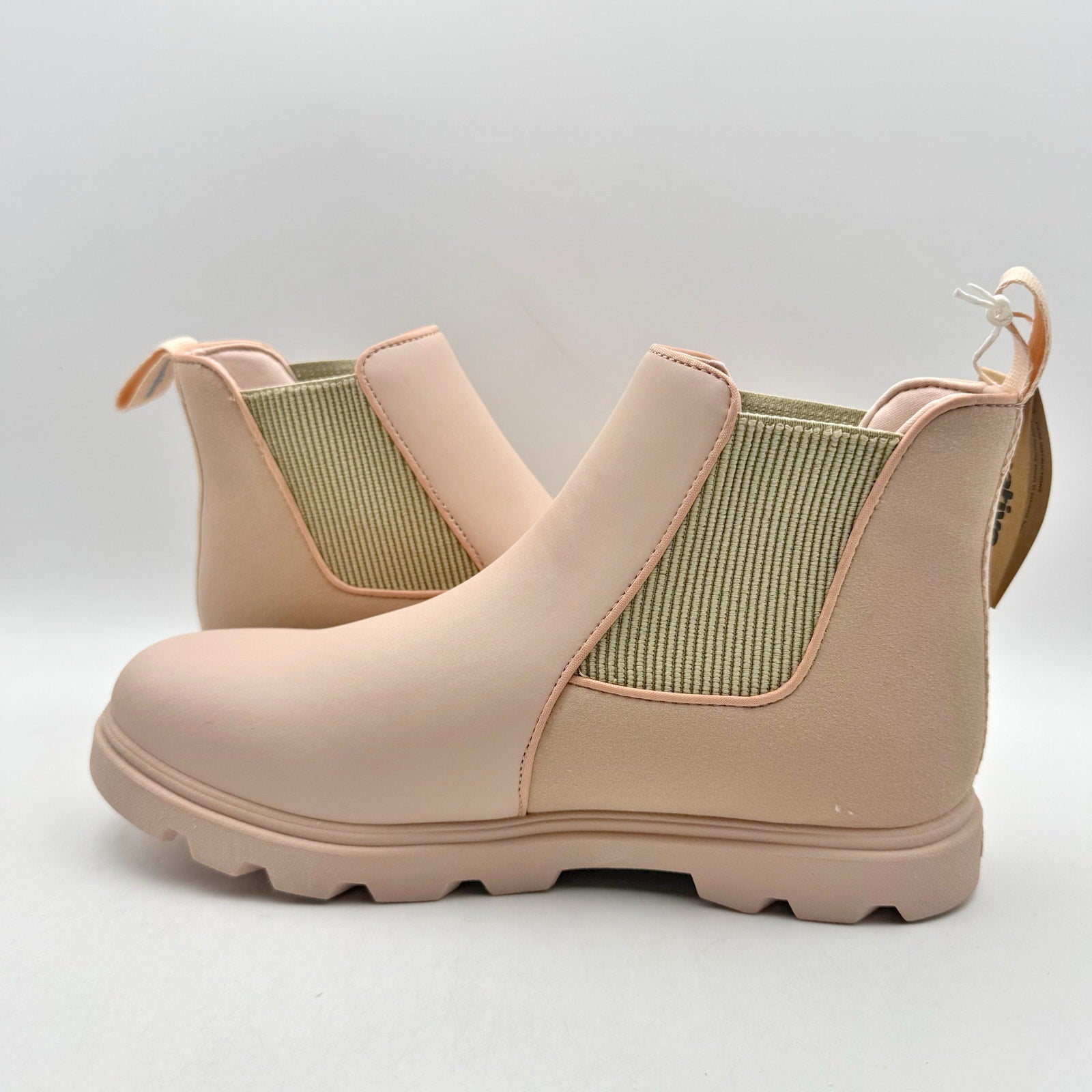 Native Girls Kensington Treklite Booties US 6 EU 39 Pink Water Resistant NIB