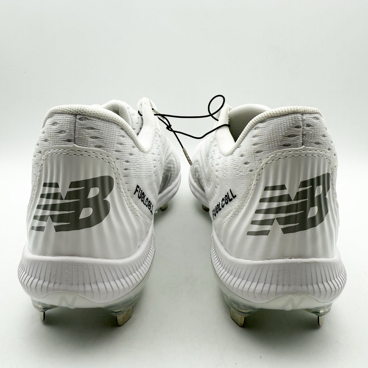 New Balance Mens FuelCell 4040v7 Baseball Cleats Size 14 White Black Metal NWOB