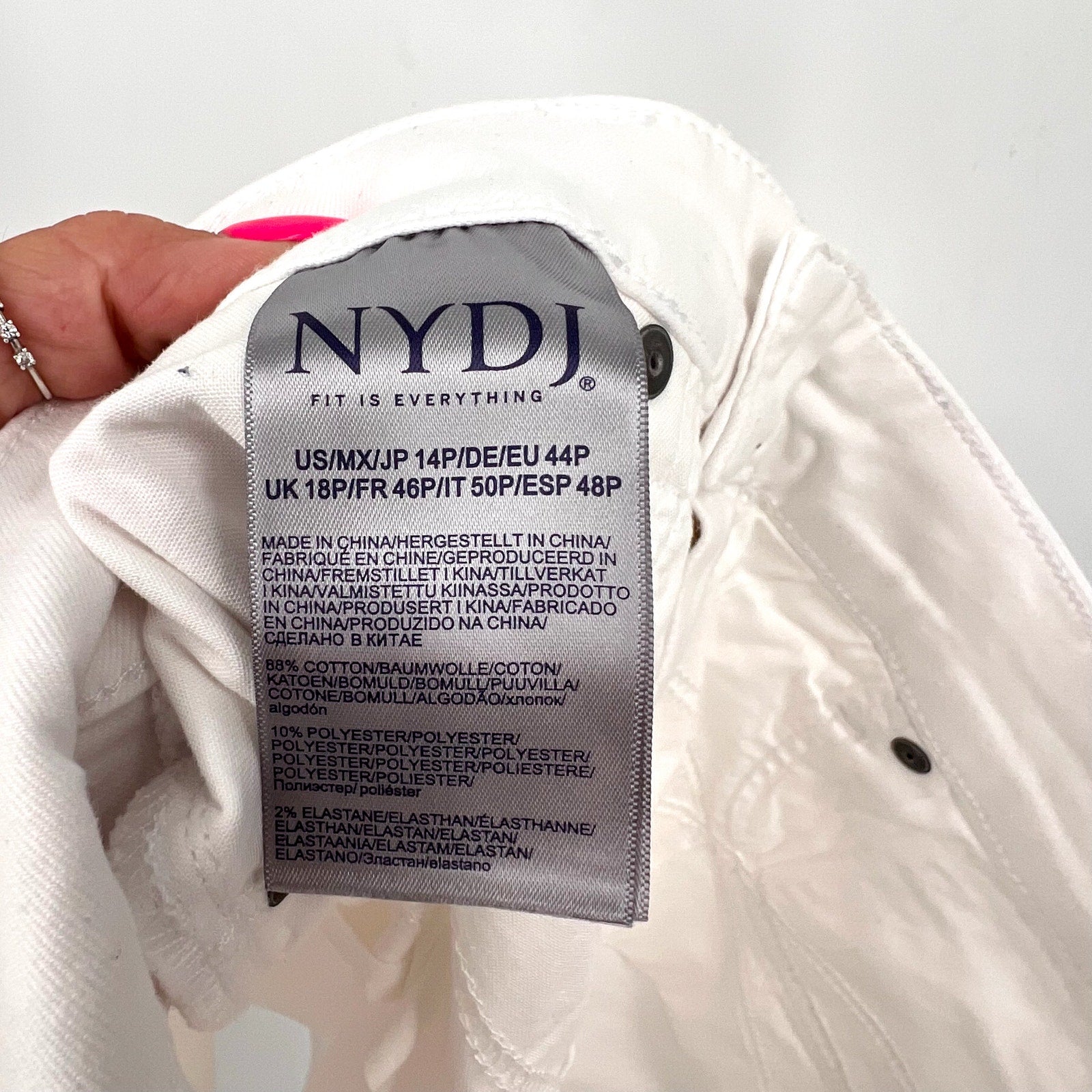 NYDJ Womens Ella Denim Shorts Size 14 PETITE Optic White 8" Inseam NWT