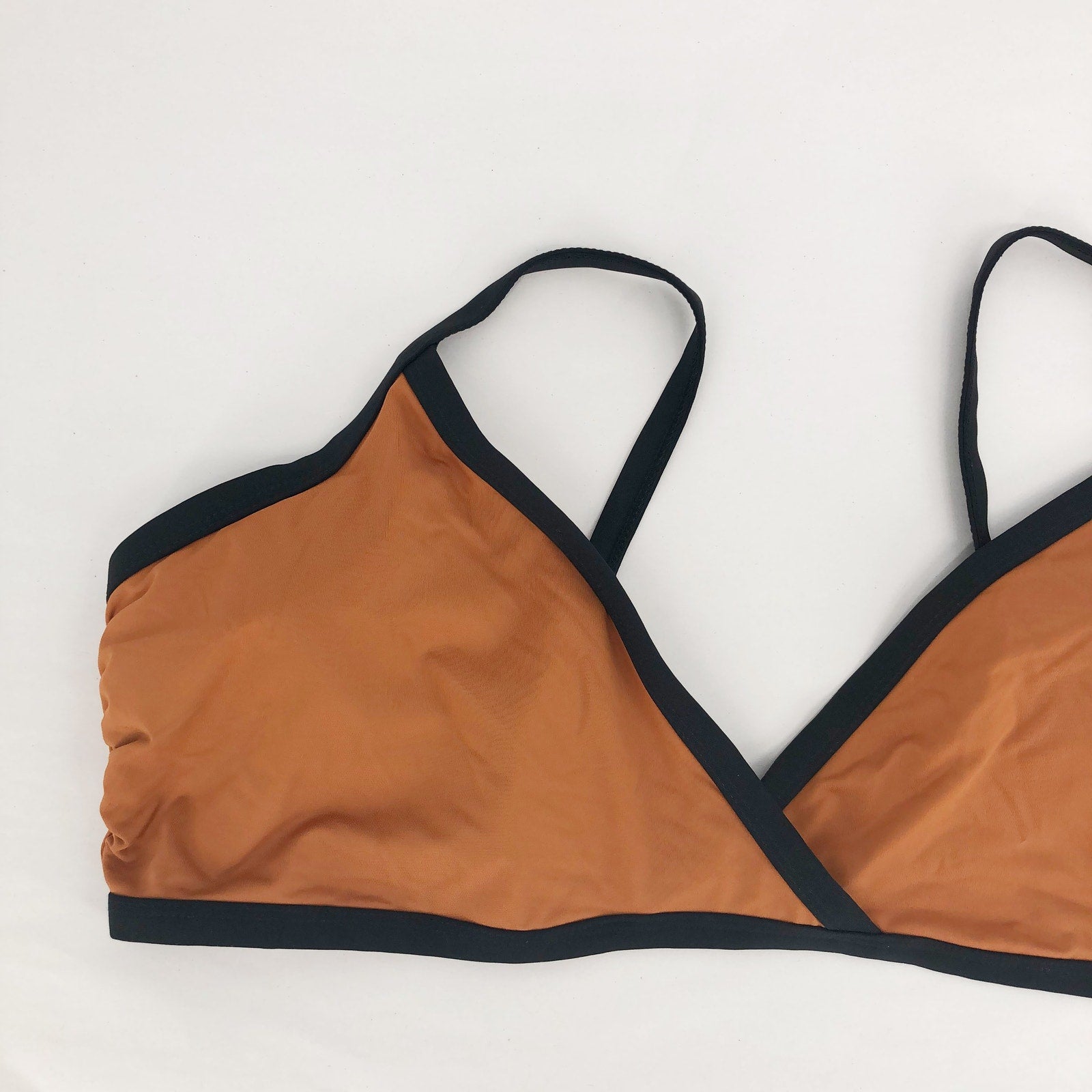 ANDIE Women's The Cove Bikini Top 3XL Tan Cinnamon Black Contrast V-Neck NWT