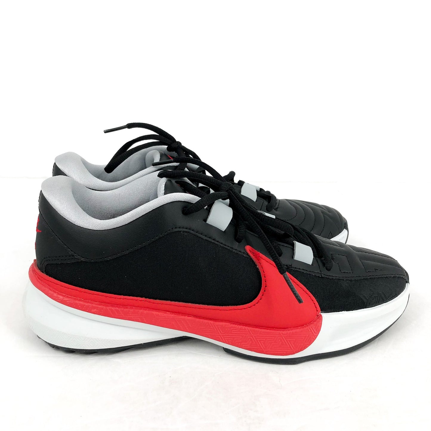 NIKE Air Zoom Freak 5 Basketball Shoes Mens 8.5 Womens 10 Black Red Giannis NWOB