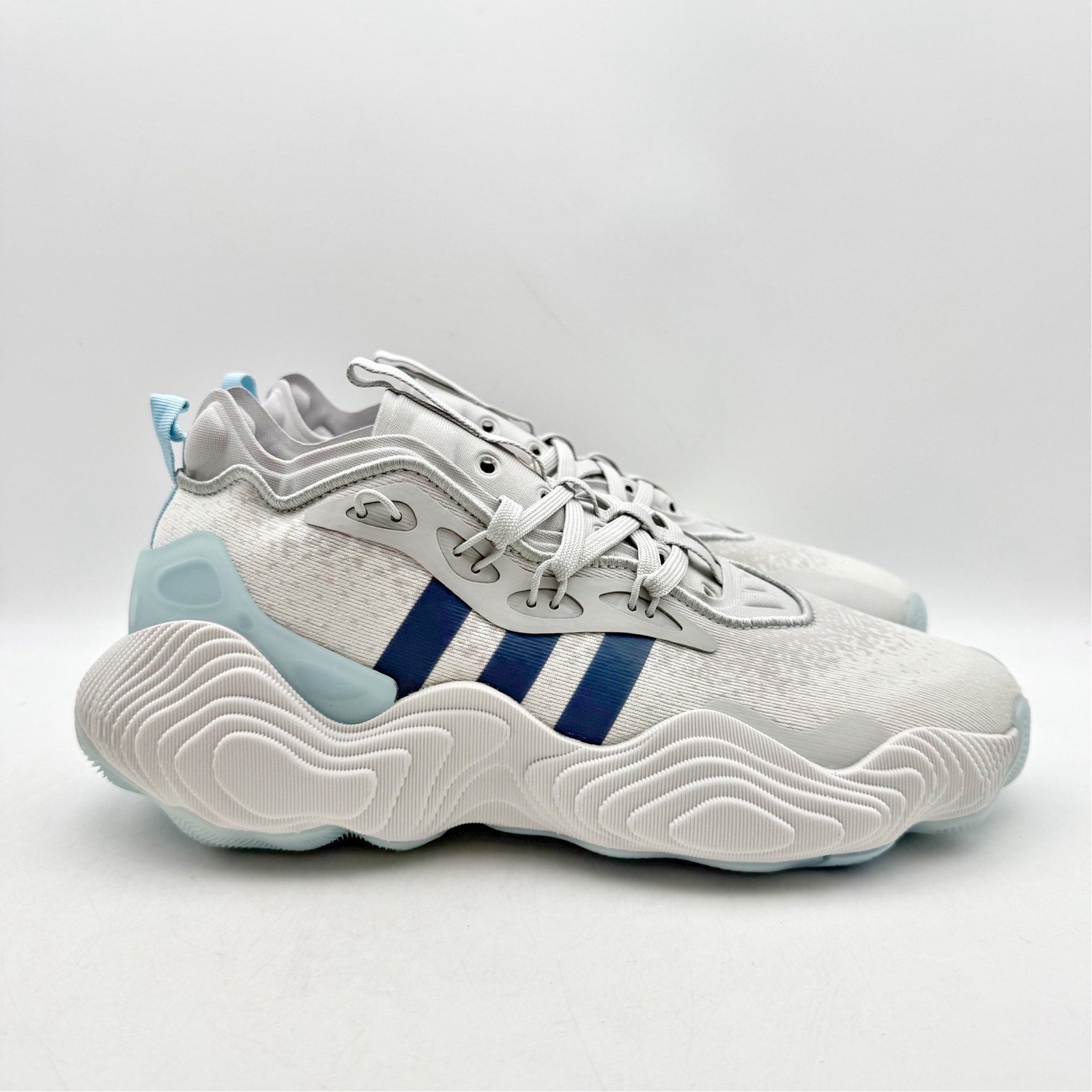 Adidas Mens Trae Young 3 Basketball Shoes US 8 White Grey Athletic Sneakers NWOB