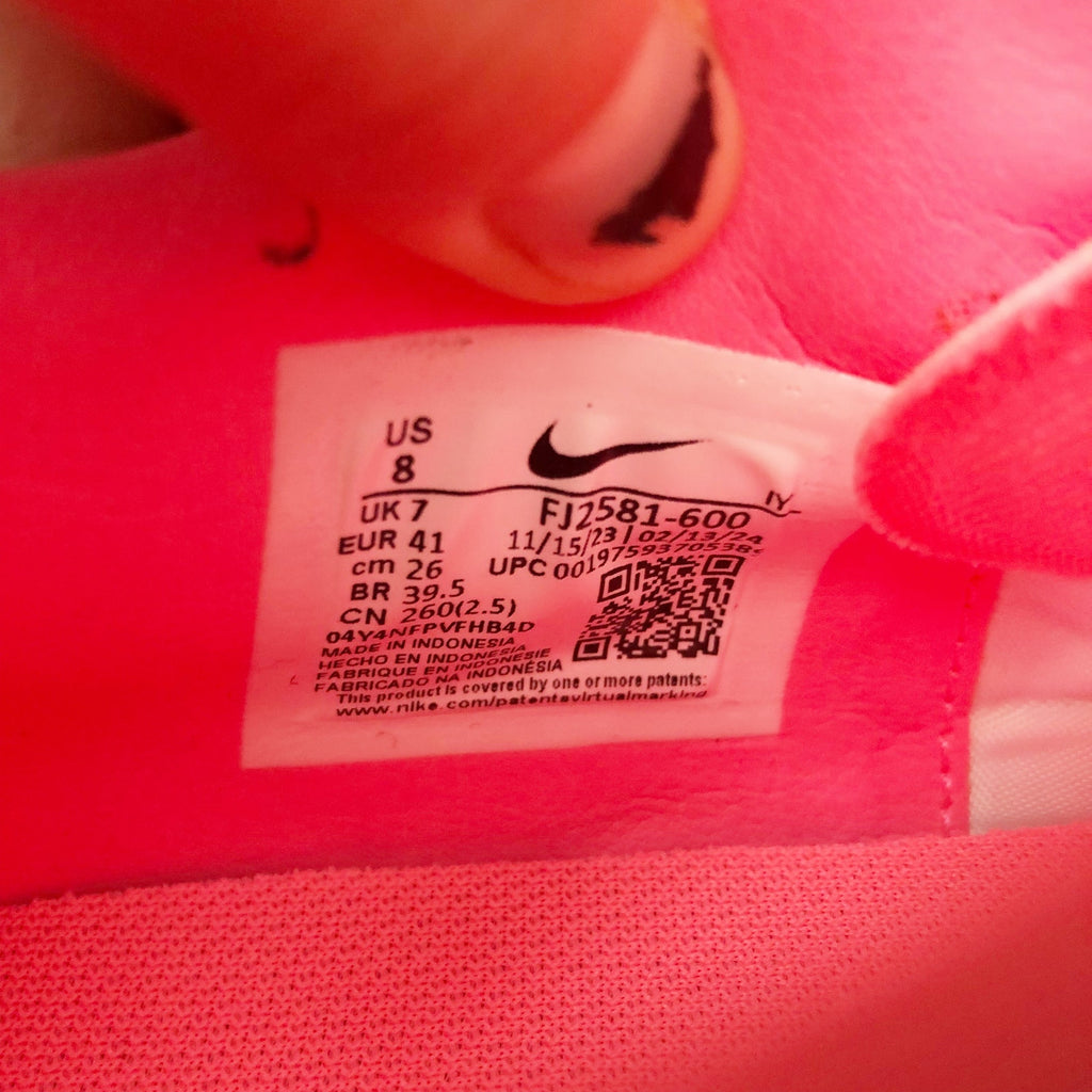 Nike Mens Phantom GX II Academy Indoor Court Soccer Shoes US 8 Pink FJ2581 NWOB