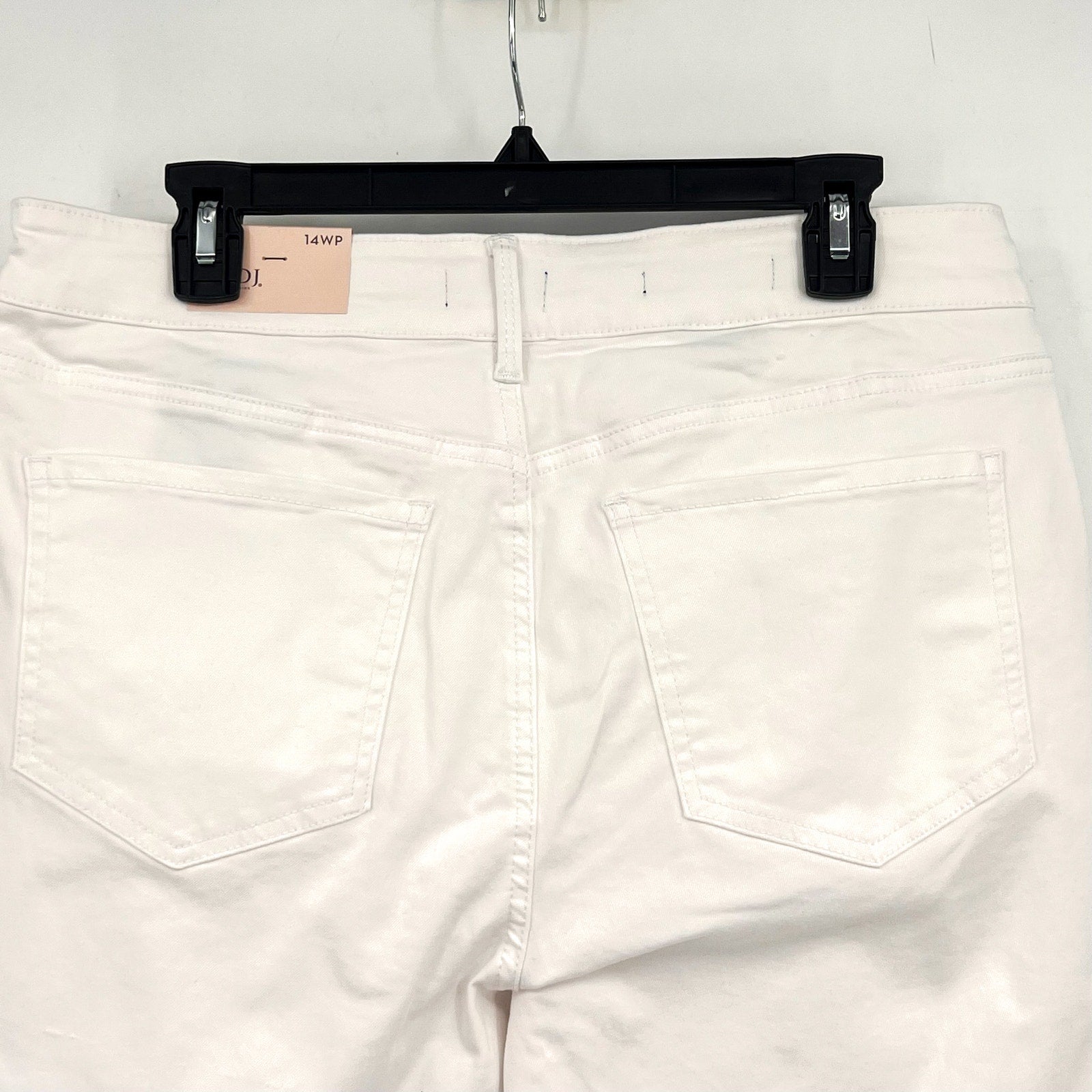 NYDJ Womens Ella Denim Shorts Size 14W PETITE Optic White 8" Inseam NWT