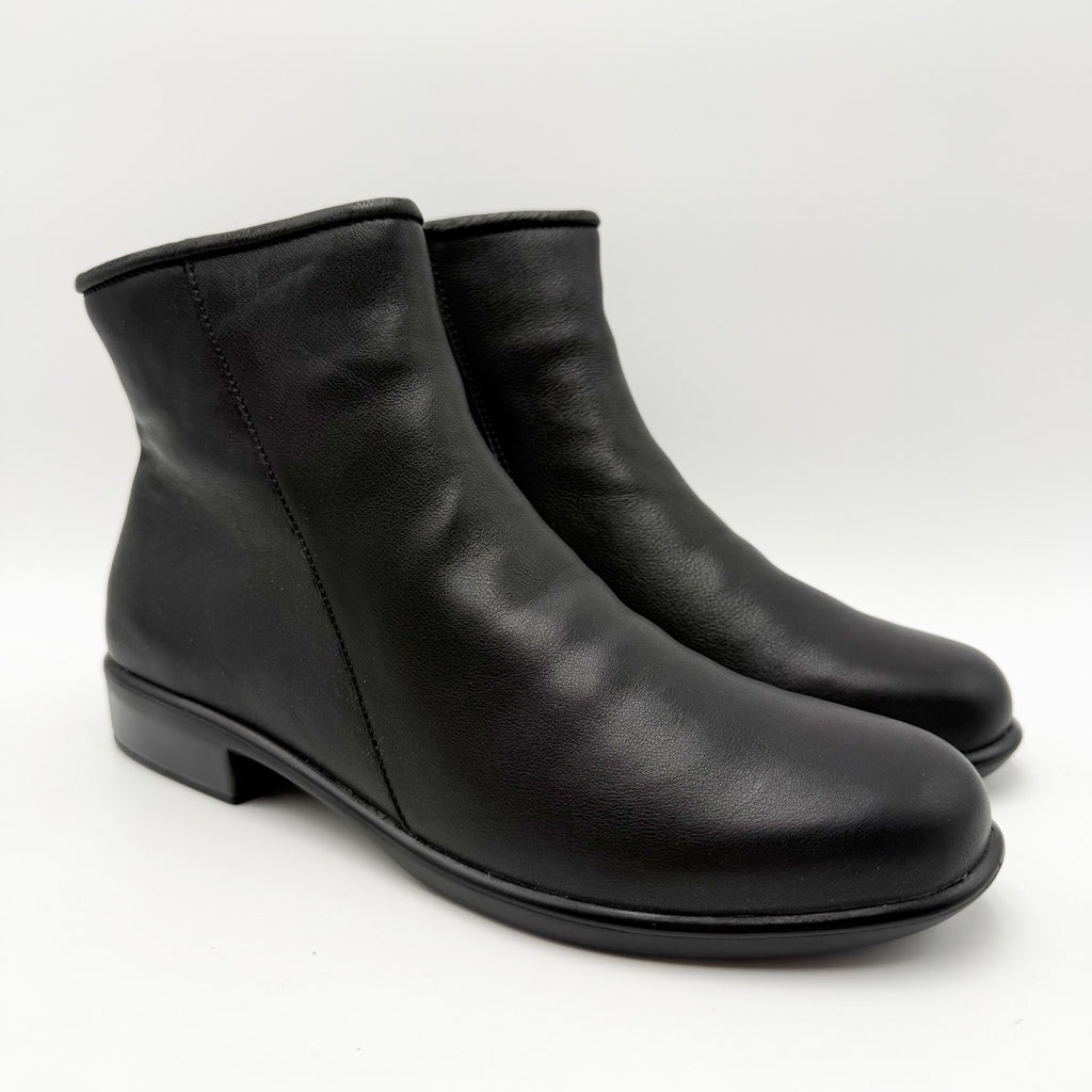 Naot Womens Norther Ankle Bootie US 8 EU 39 Black Leather Water Resistant NWOB