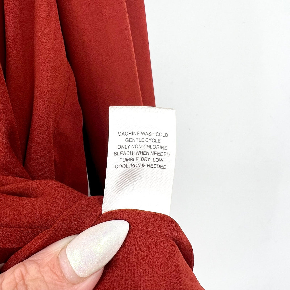 DANIEL RAINN Womens Pleated Palmer Blouse Medium Red Fired Brick Long Sleeve NWT