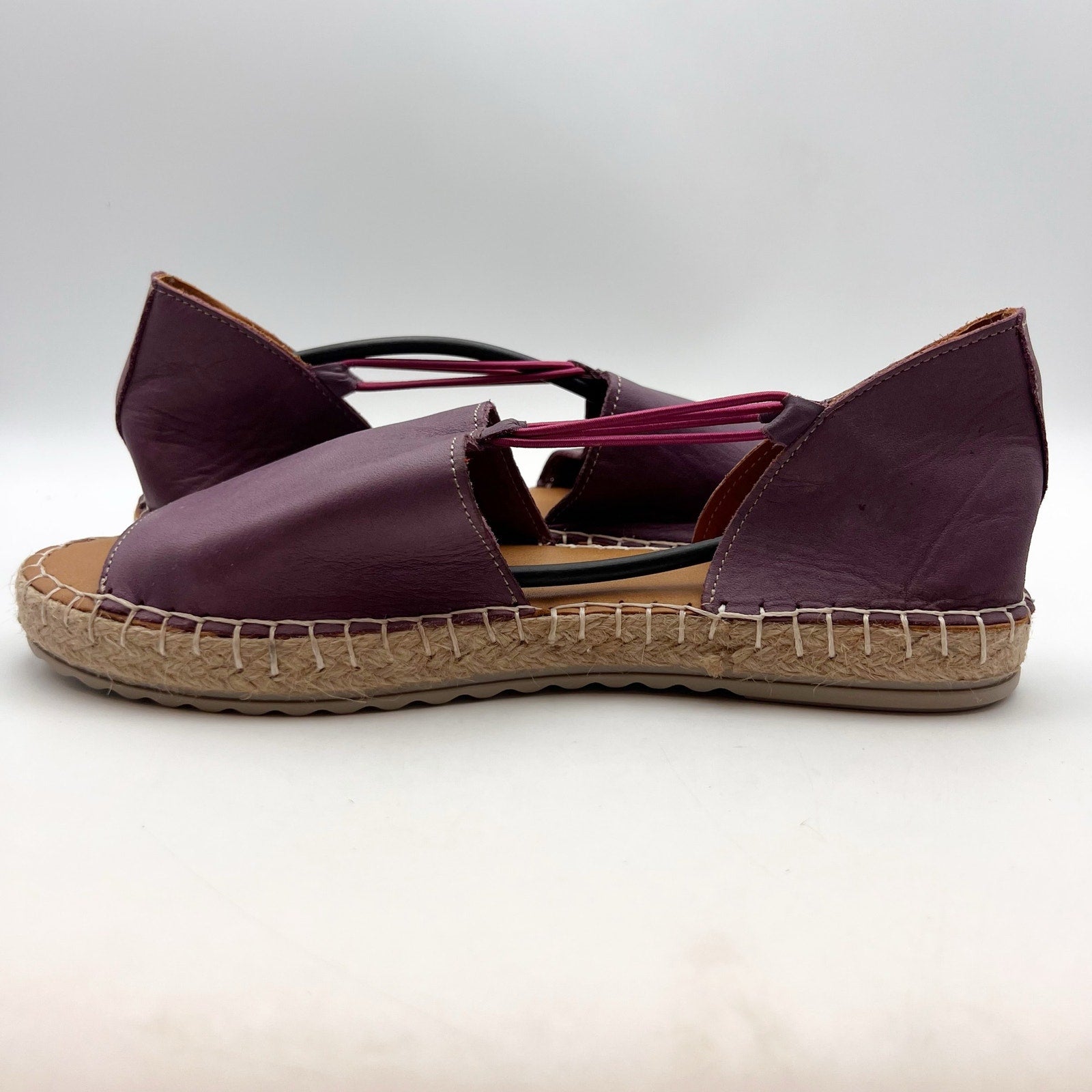 Coldwater Creek Womens Walk With Me Valencia Sandals US 8.5 Purple Leather NIB