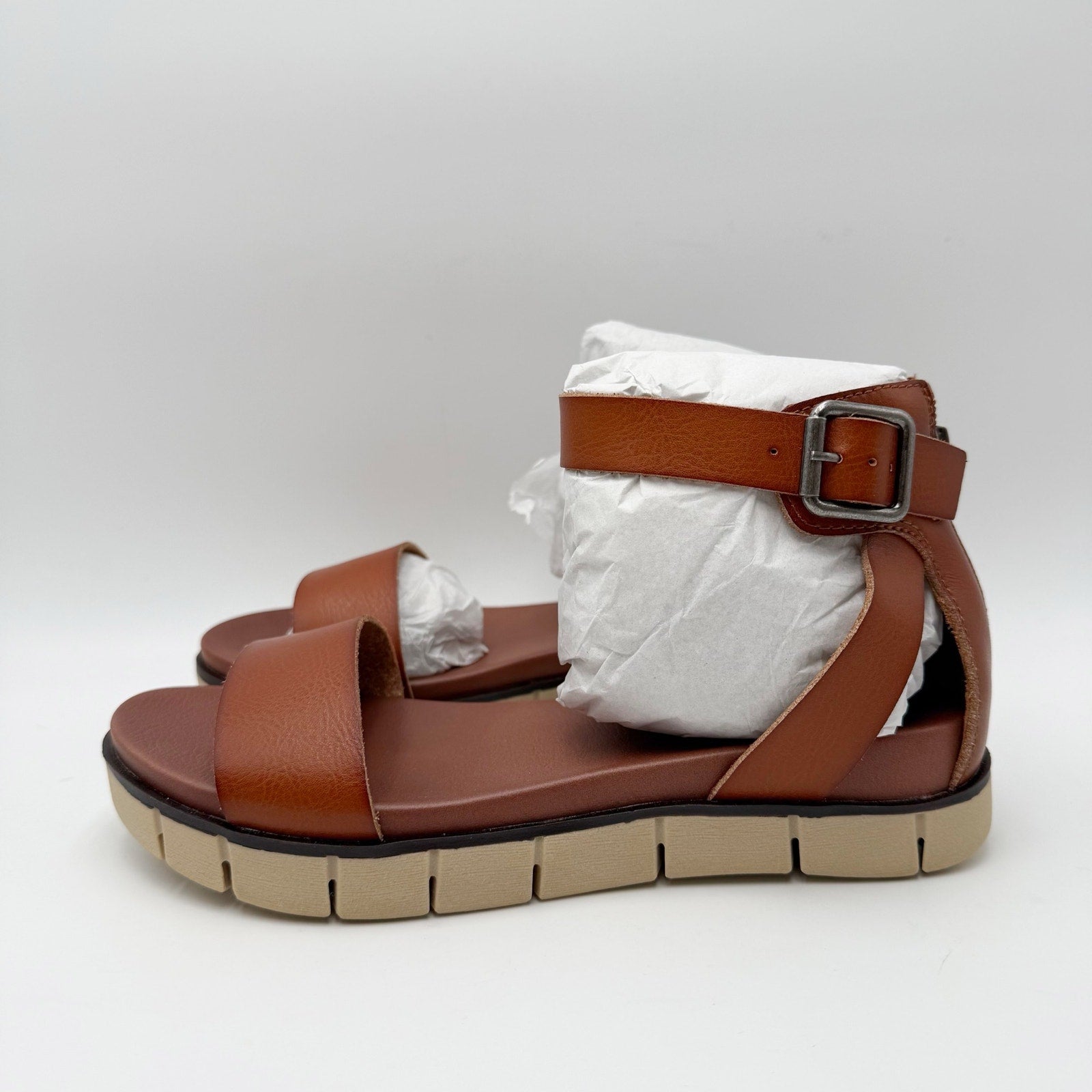 MIA Womens Emilia Sandals Size 6 Cognac Brown Flat NWOB