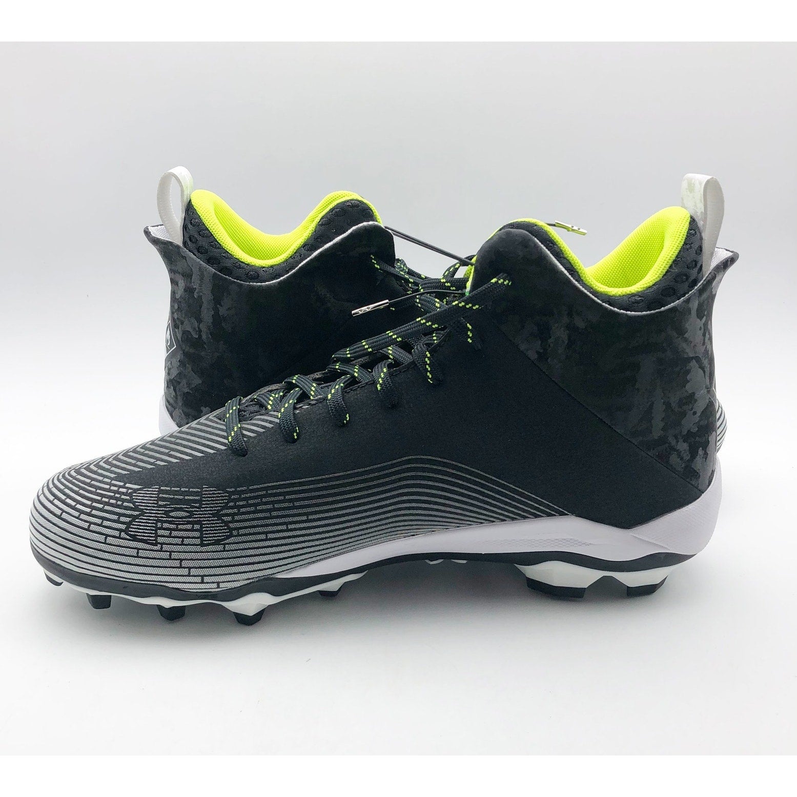 Under Armour Men's Highlight Hammer MC 2.0 Football Cleats Size 8 Black NWOB