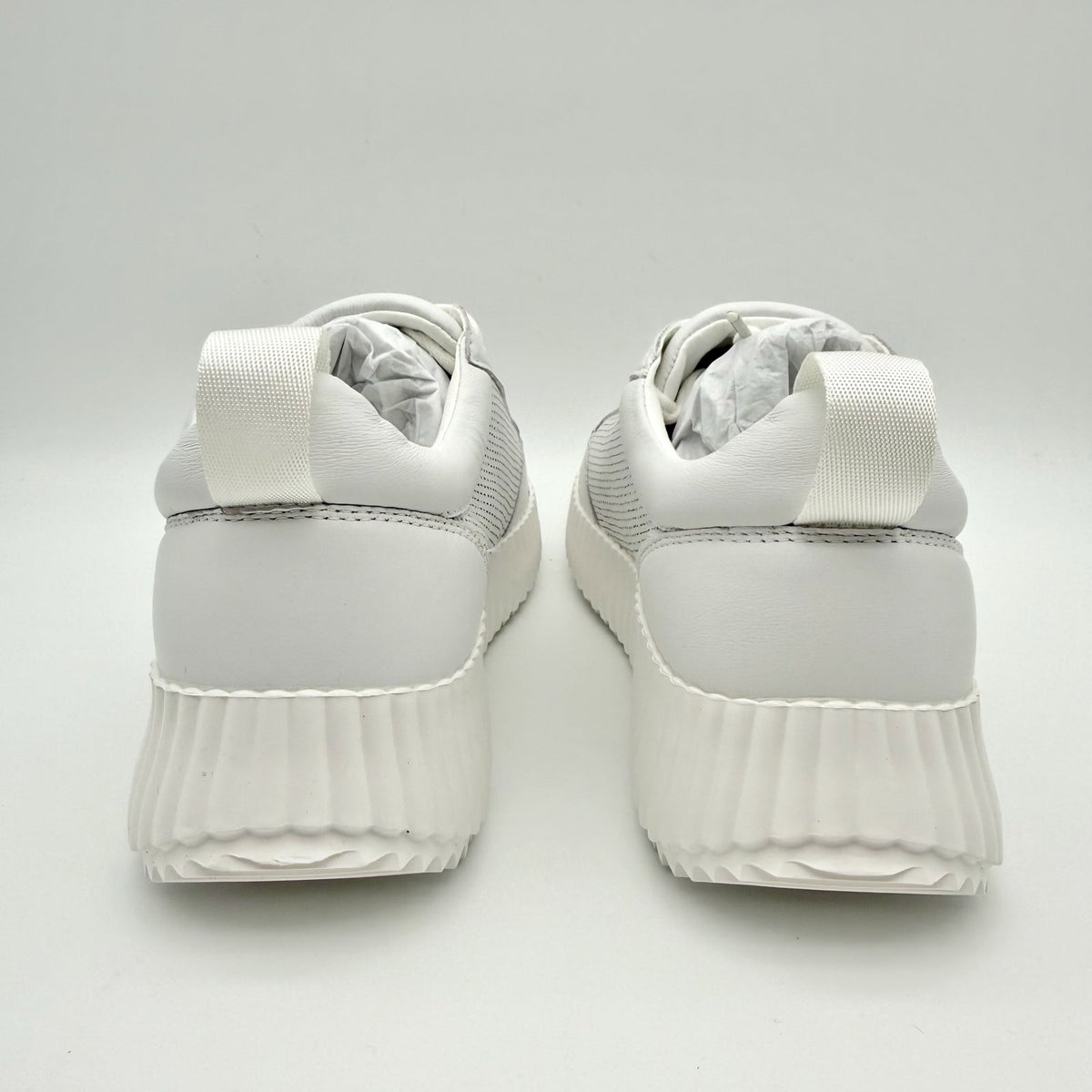 Steve Madden Womens Shock Sneakers US 7.5 M White Leather Platform NIB