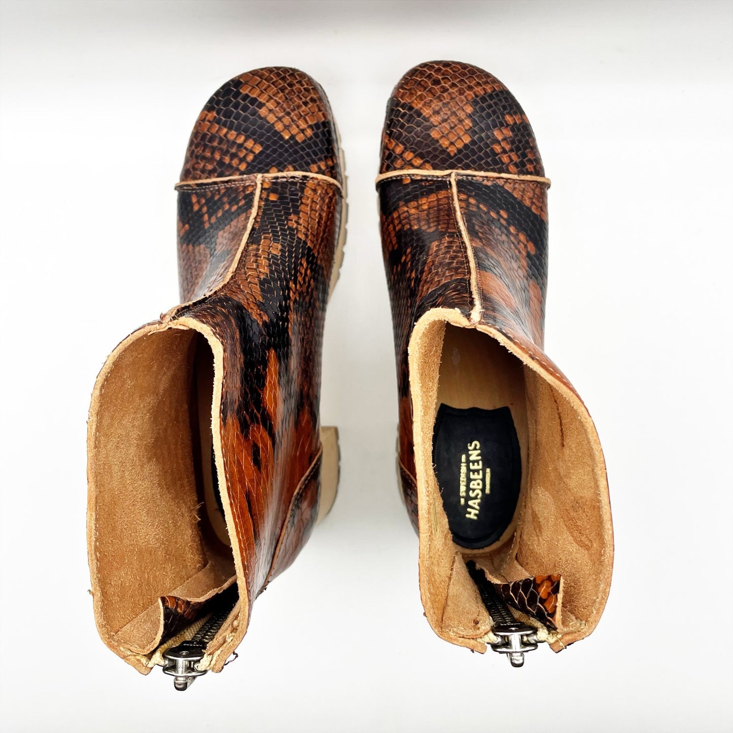 Swedish Hasbeens Womens Stitchy Ankle Boots EU 40 US 10 Brown Black Leather NWOB