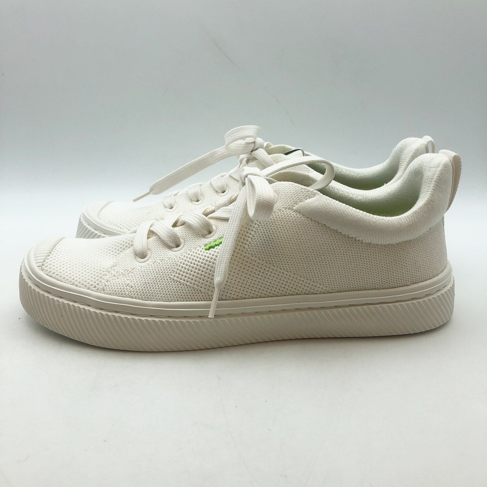 Cariuma IBI Low Sneakers Womens 10.5 Mens 9 Off White Bamboo Knit Casual NIB