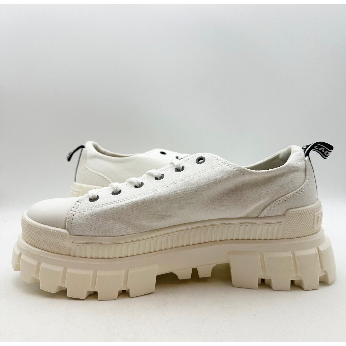 Palladium Womens Revolt Lo TX Platform Casual Sneakers Size 10 White NWOB
