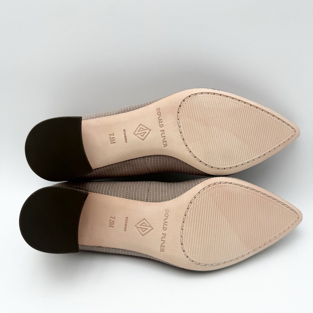 Donald Pliner Womens Suzette Heels Size 7.5 M Taupe Stretch Knit Pumps NIB