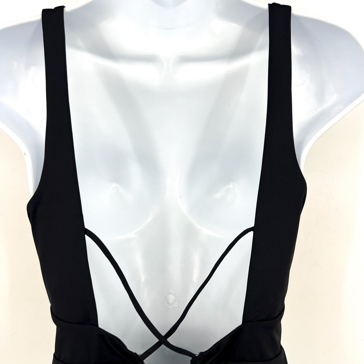 L*SPACE Women's Bondi One Piece Swimsuit Medium Black Cut Out Open Back NWT