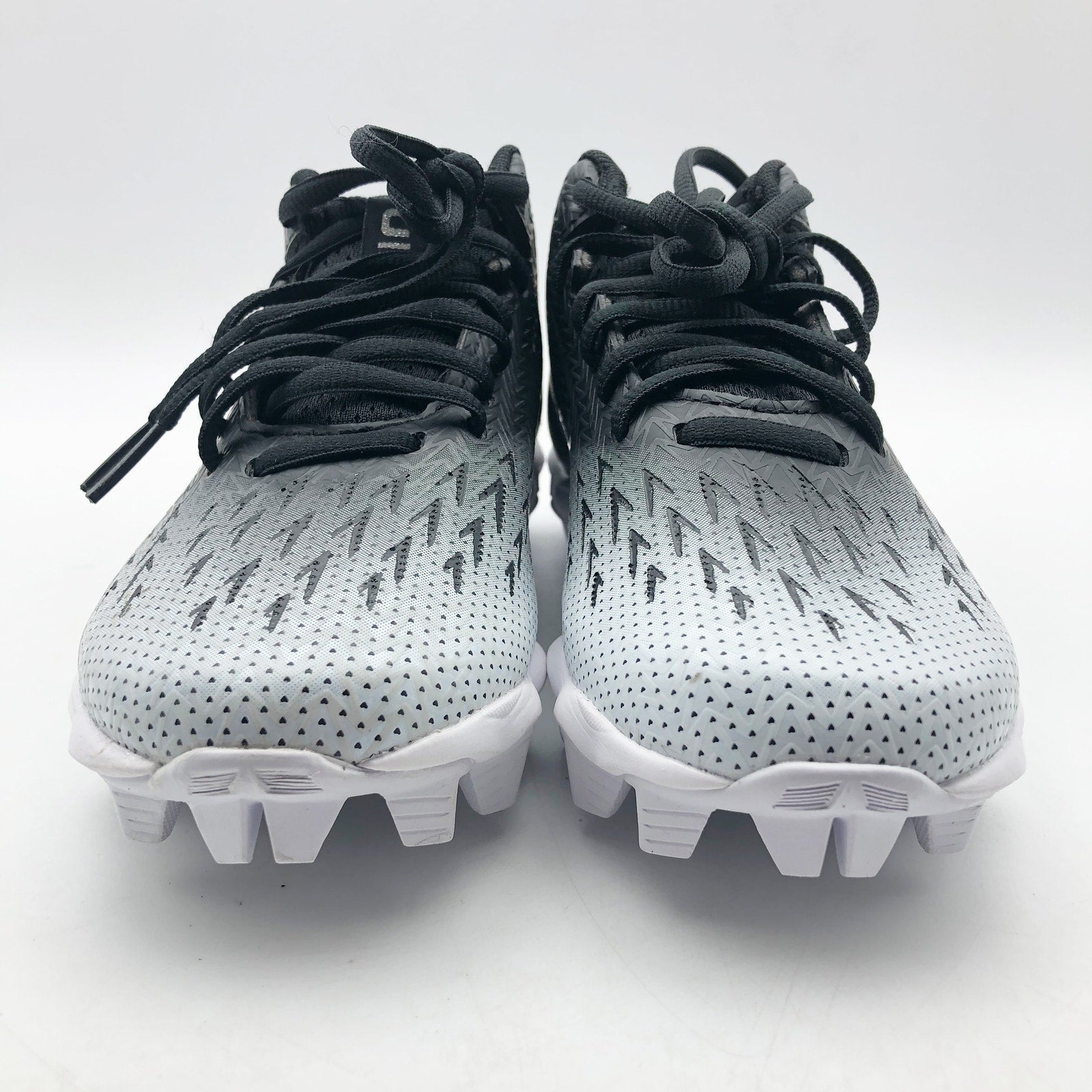 Under Armour Spotlight Fran 4.0 Football Cleats Youth 4.5 Black White NWOB