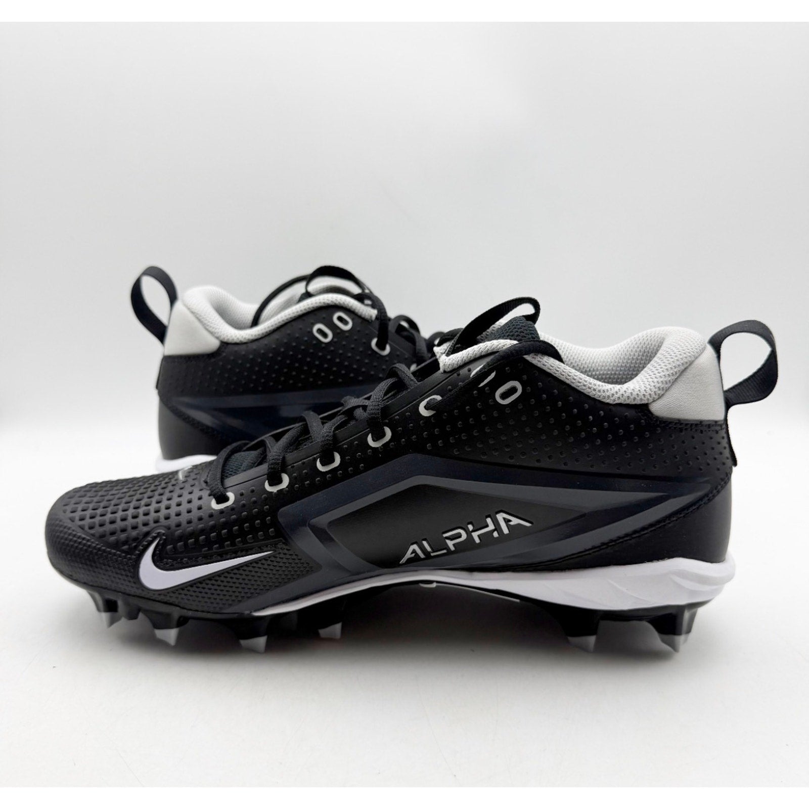 Nike Mens Alpha Menace 4 Varsity Molded Football Cleat US 10.5 Black FN0027 NWOB