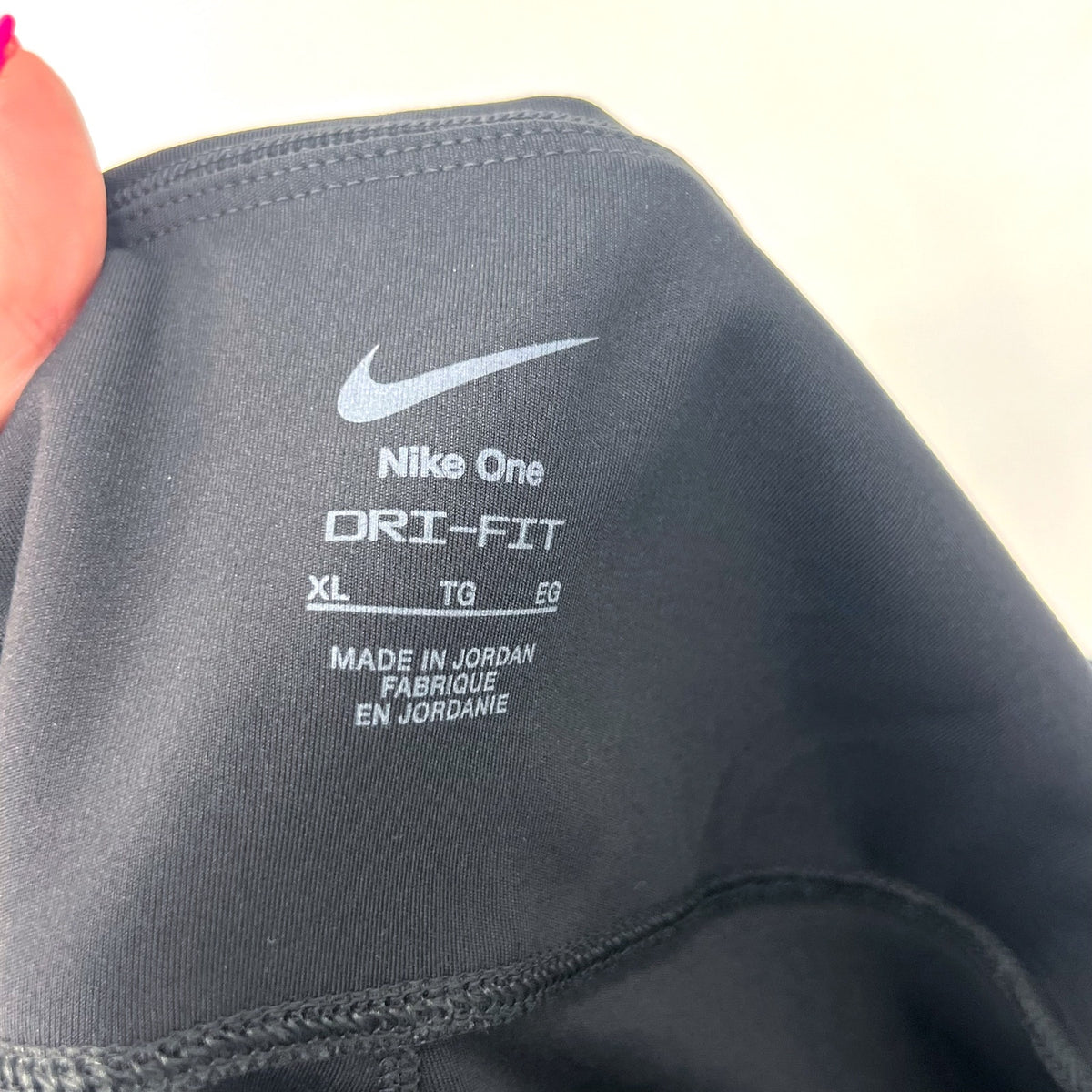 NIKE Women's Dri Fit One Biker Shorts XL Black High-Waist 8" Inseam Pockets NWT