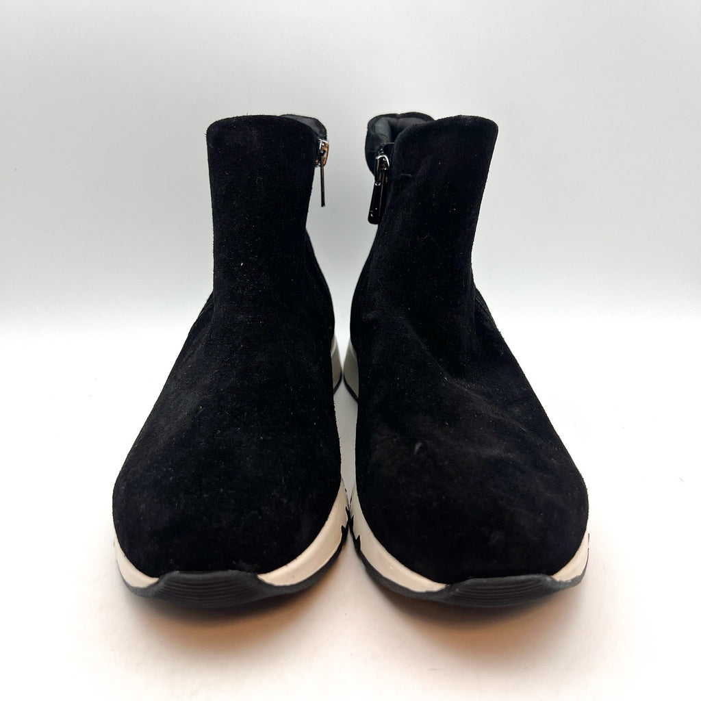 EASY SPIRIT Women's Ives Casual Boots Size 8M Black Suede Waterproof Flats NWOB