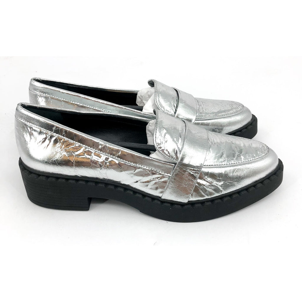 VINCE CAMUTO Womens Echika Loafer Size 8 M Silver Leather Chunky Block Heel NWOB
