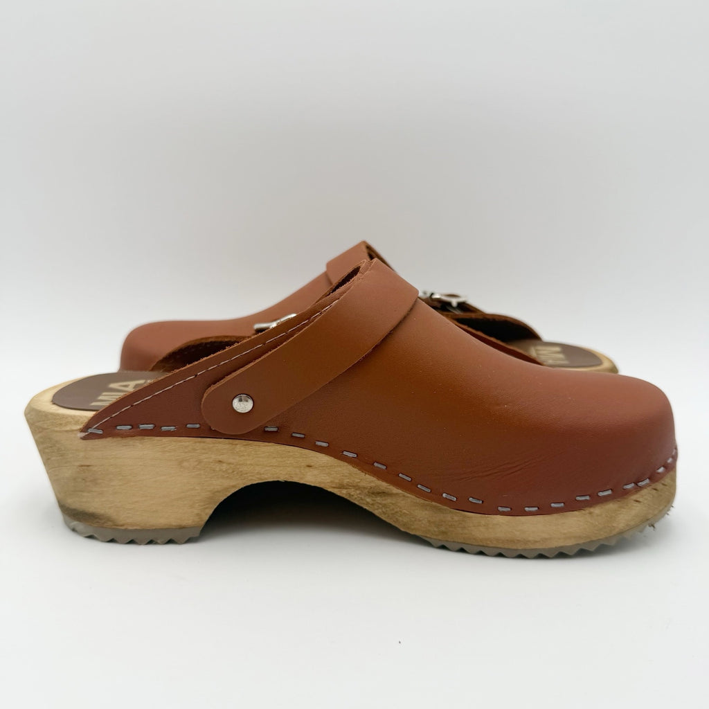 MIA Womens Alma Clogs EU 38 US 8 Luggage Brown Leather Slip On Swedish NIB
