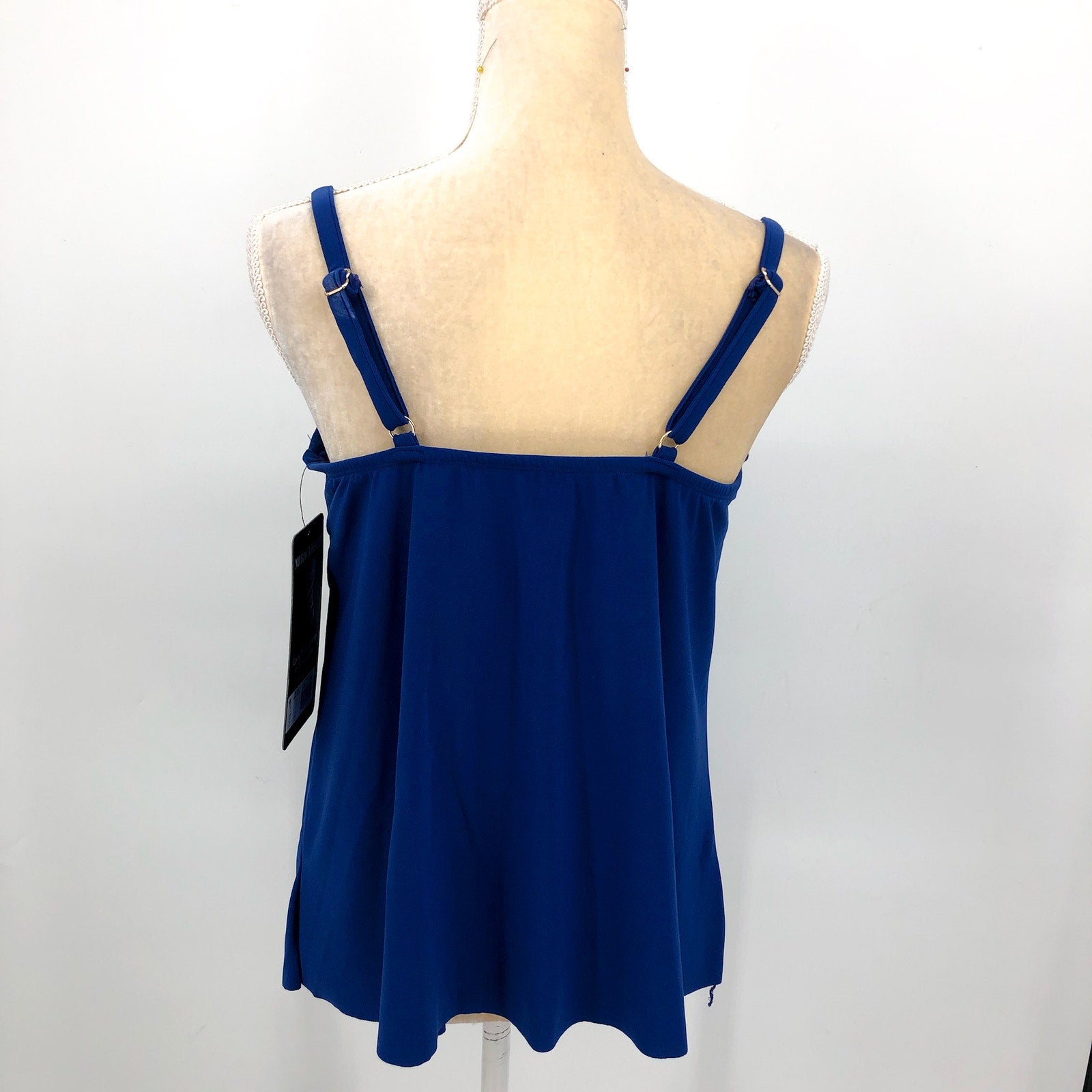 MIRACLESUIT Womens Razzle Dazzle Zing Tankini Top Size 8 Blue Azul Underwire NWT